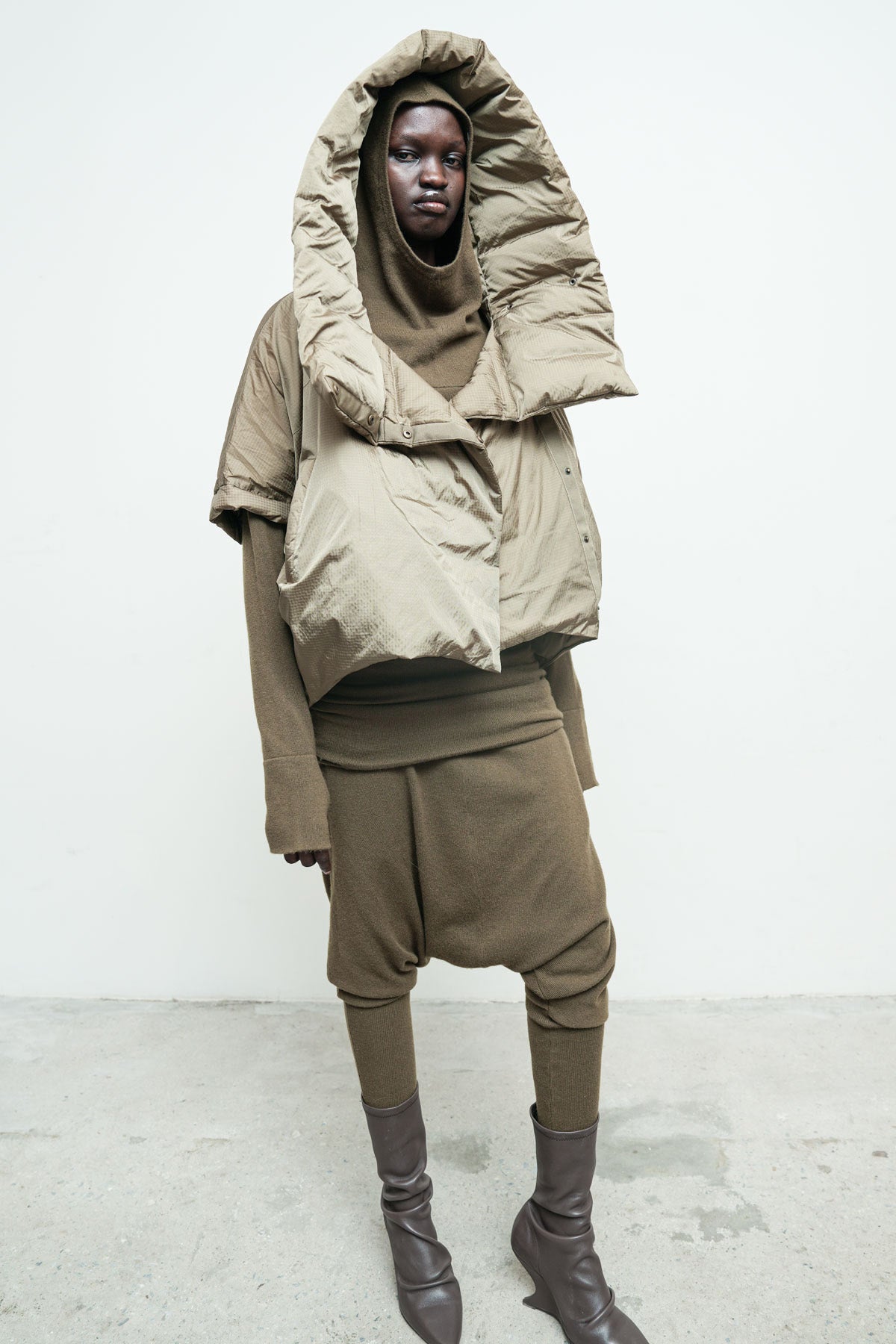 files/NicholasK-SW-295B-ClarkHoody-Bronze-KP-350-EnyaPant-Bronze-O-450B-EllieShrug-Bronze-0.jpg