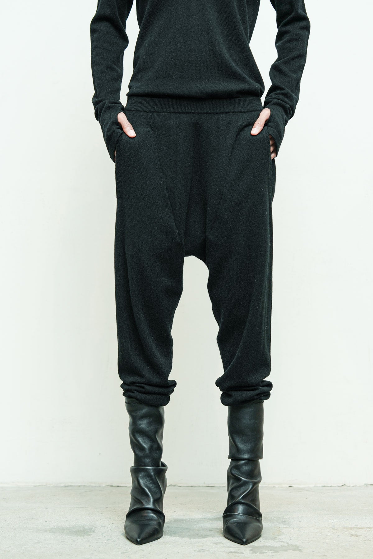 files/NicholasK-SW-408B-reversibleLowVSweater-Black-KP-351-JadenPant-Black-01.jpg