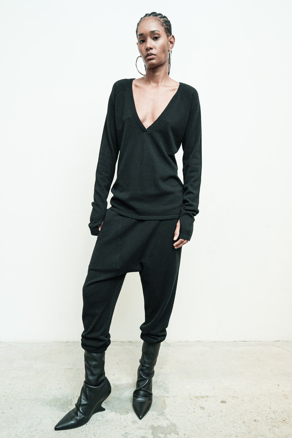 files/NicholasK-SW-408B-reversibleLowVSweater-Black-KP-351-JadenPant-Black-02.jpg