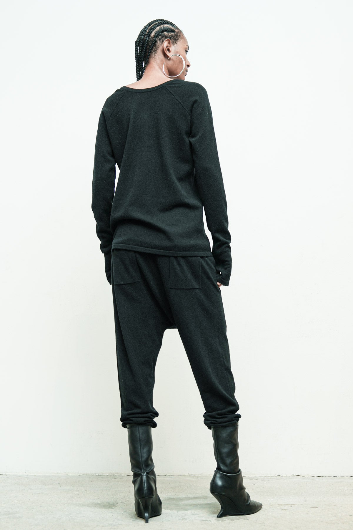 files/NicholasK-SW-408B-reversibleLowVSweater-Black-KP-351-JadenPant-Black-07.jpg