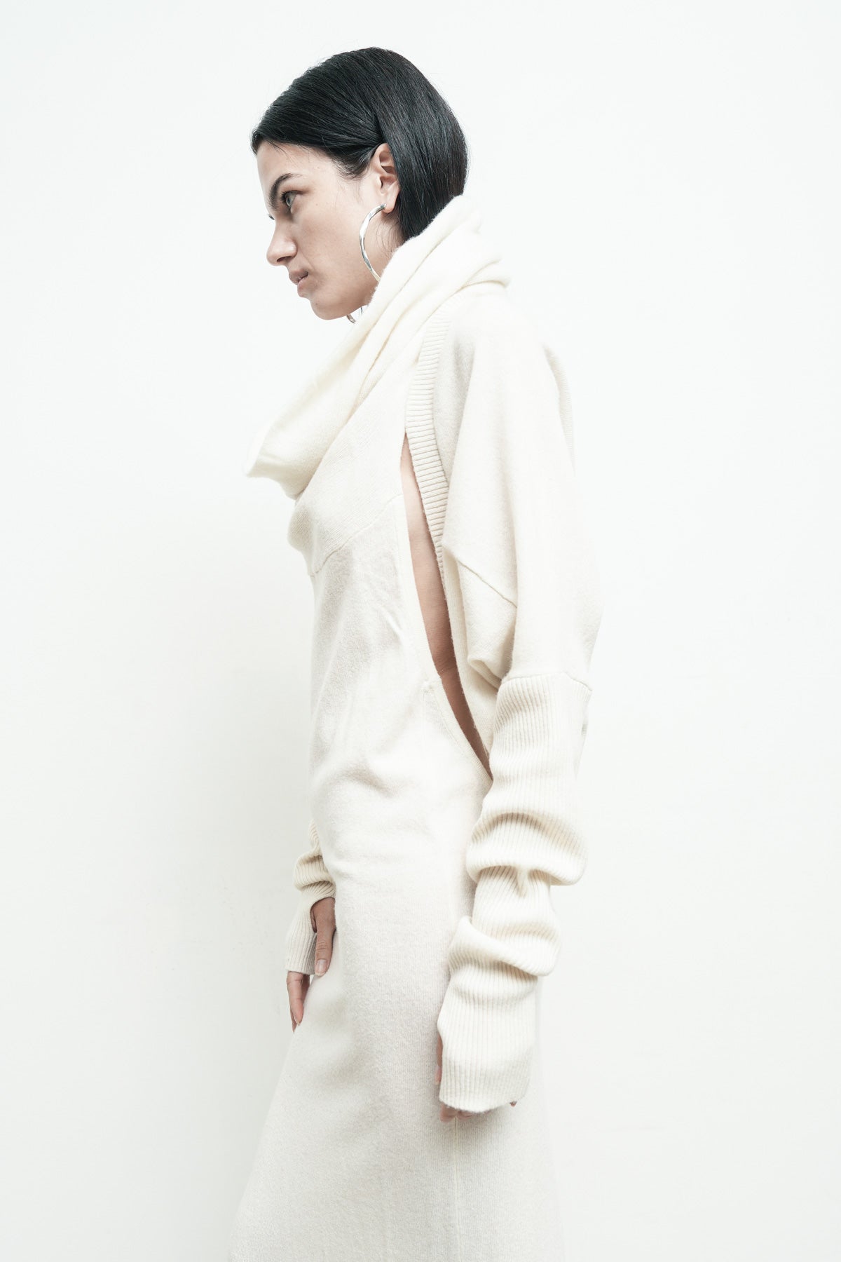 files/NicholasK-SW-413B-HighlandShrug-OffWhite-05.jpg