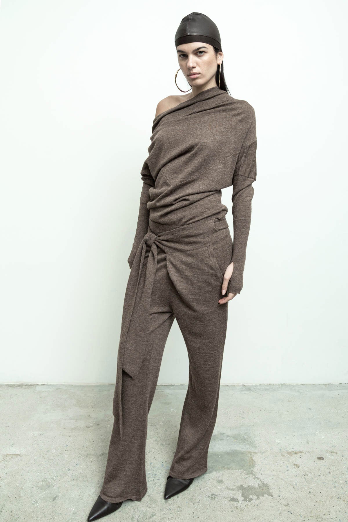 files/NicholasK-SW-447C-RevSweater-WalnutHeather-P-310-WrapPant-WalnutHeather-05.jpg
