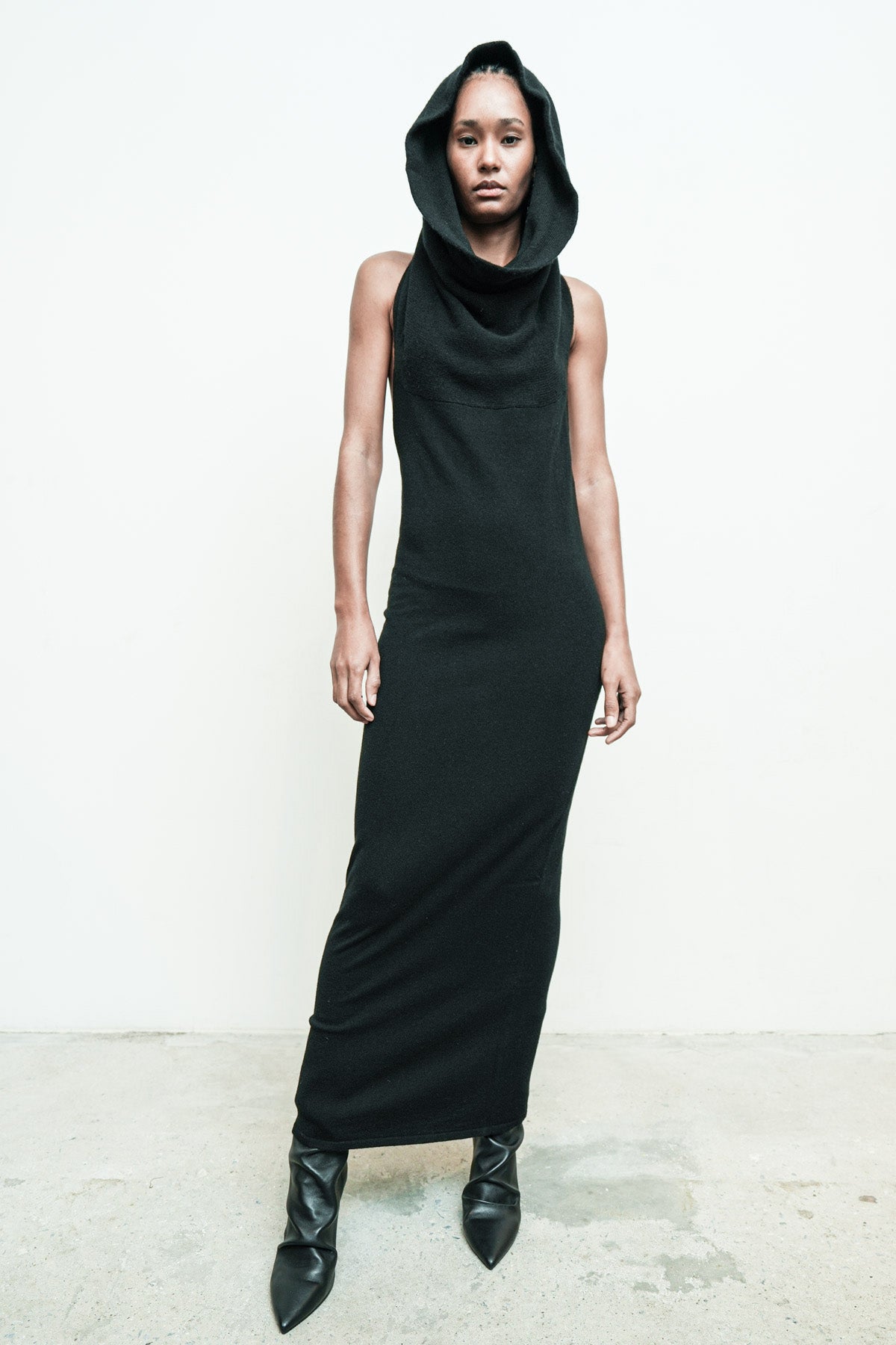 files/NicholasK-SW-471-PhoenixDress-Black-03.jpg