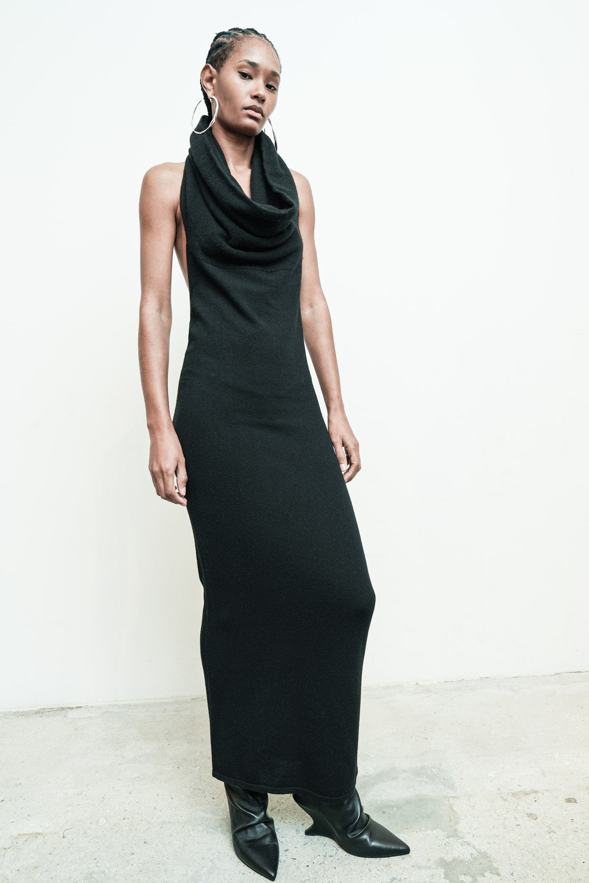 files/NicholasK-SW-471-PhoenixDress-Black-05.jpg
