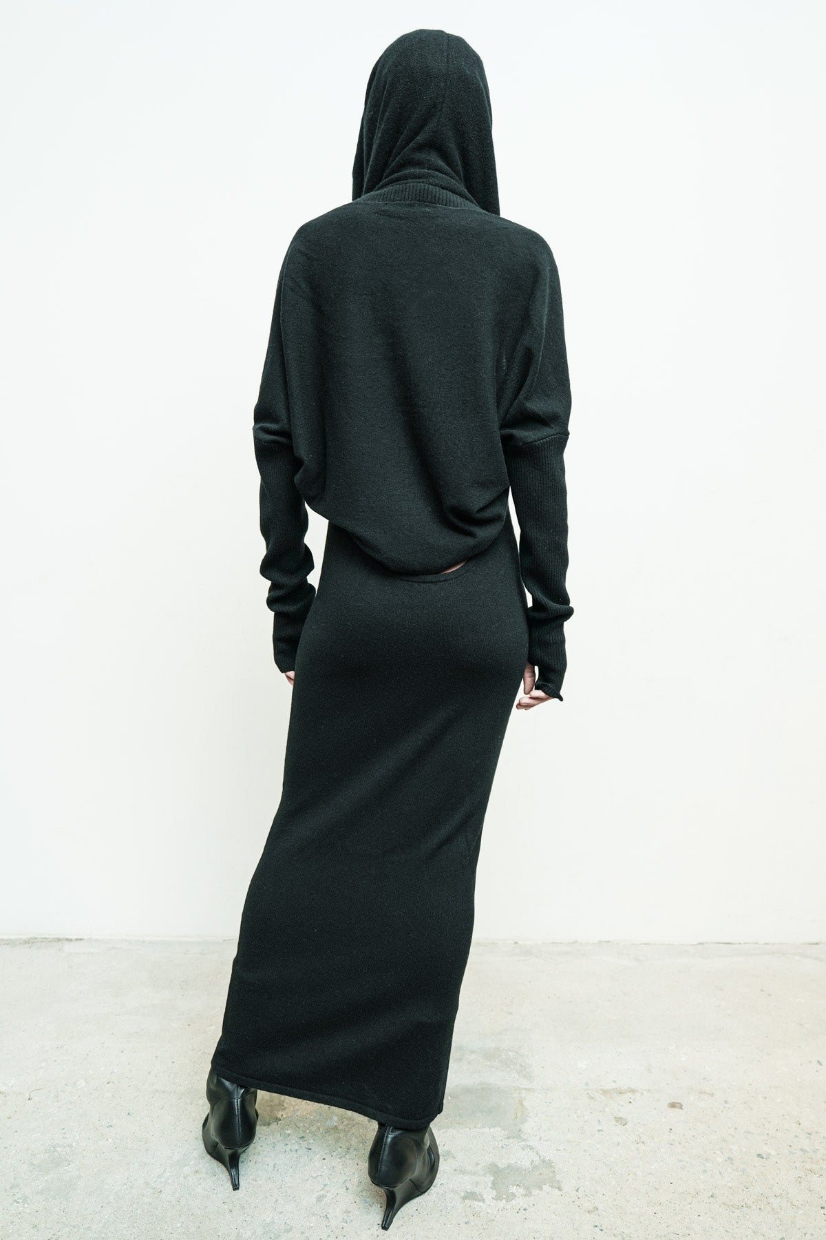 files/NicholasK-SW-471-PhoenixDress-Black-SW-413B-HighlandShrug-Black-03.jpg