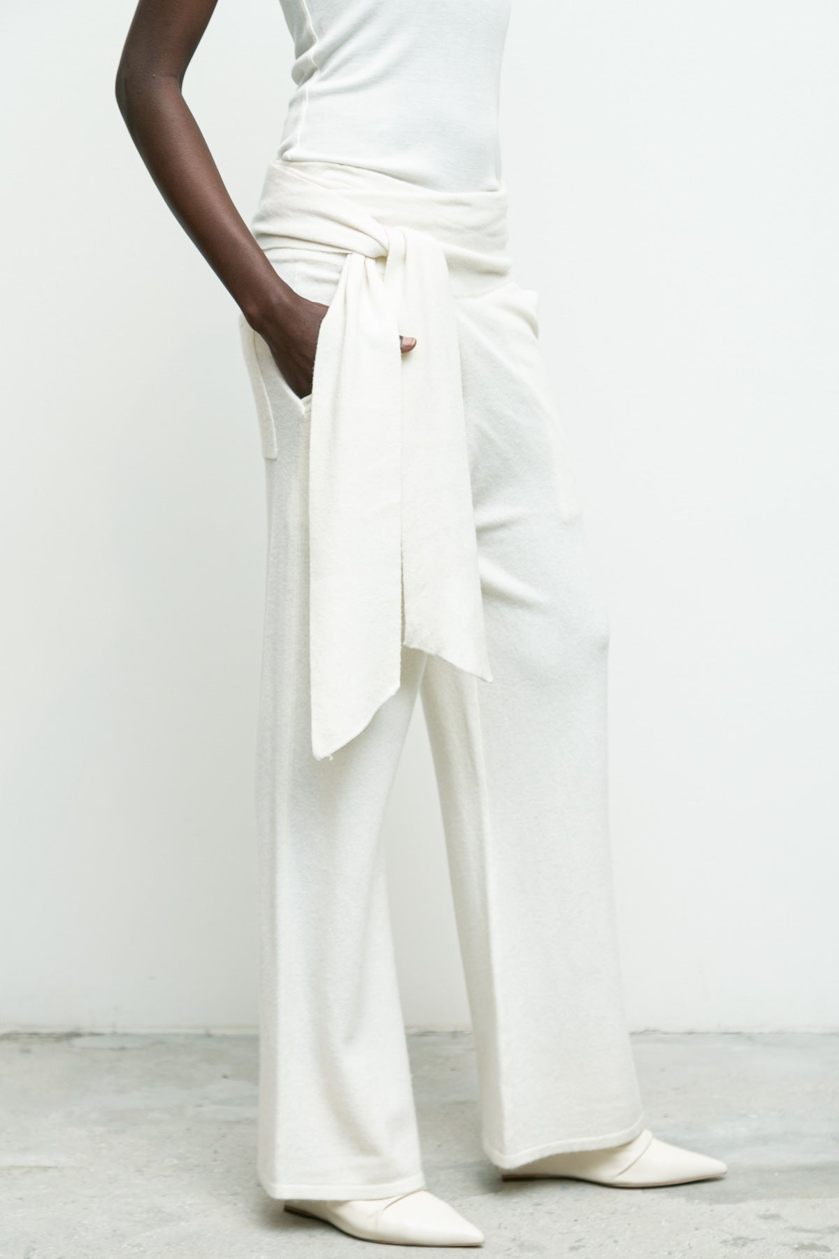 files/P-310-WrapPant-Cream-02.jpg