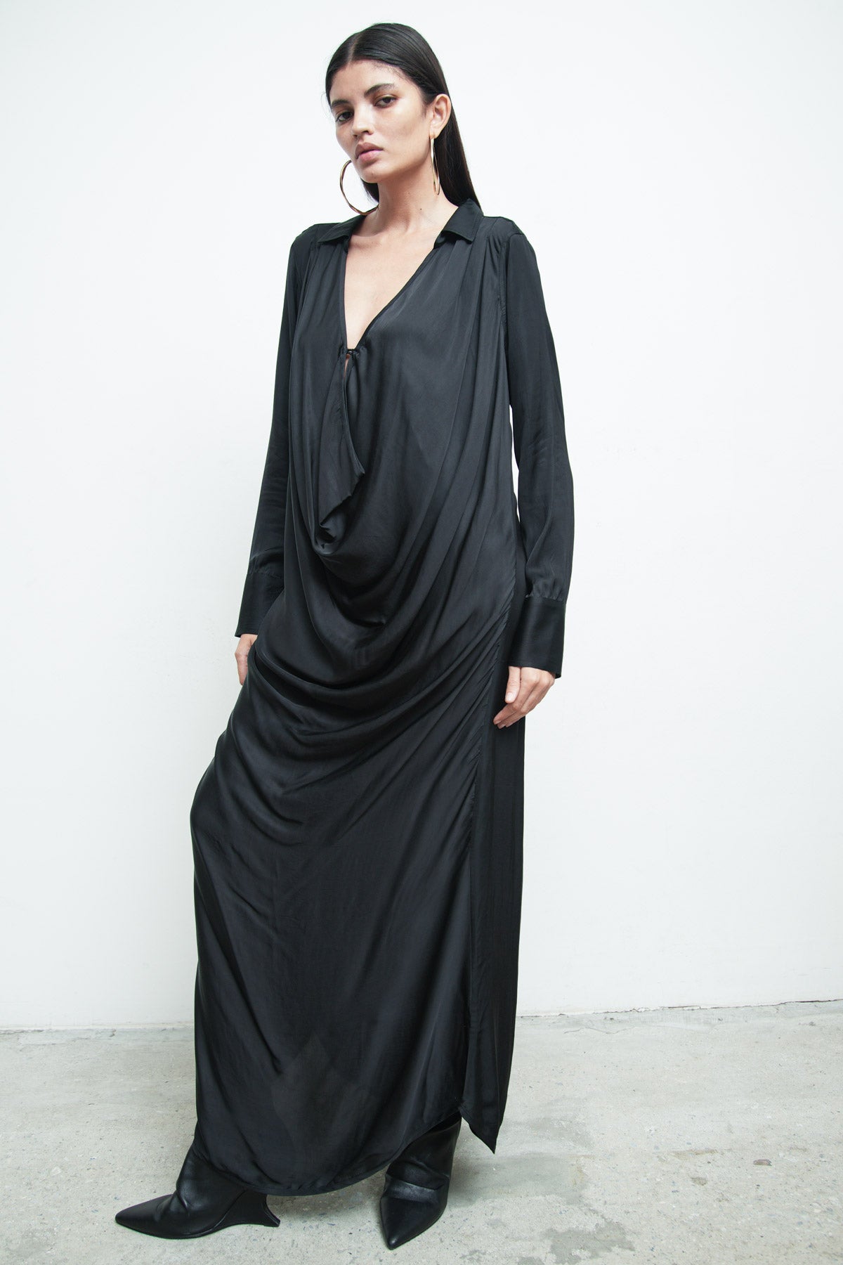 files/SD-647-DestaDress-Black-06.jpg