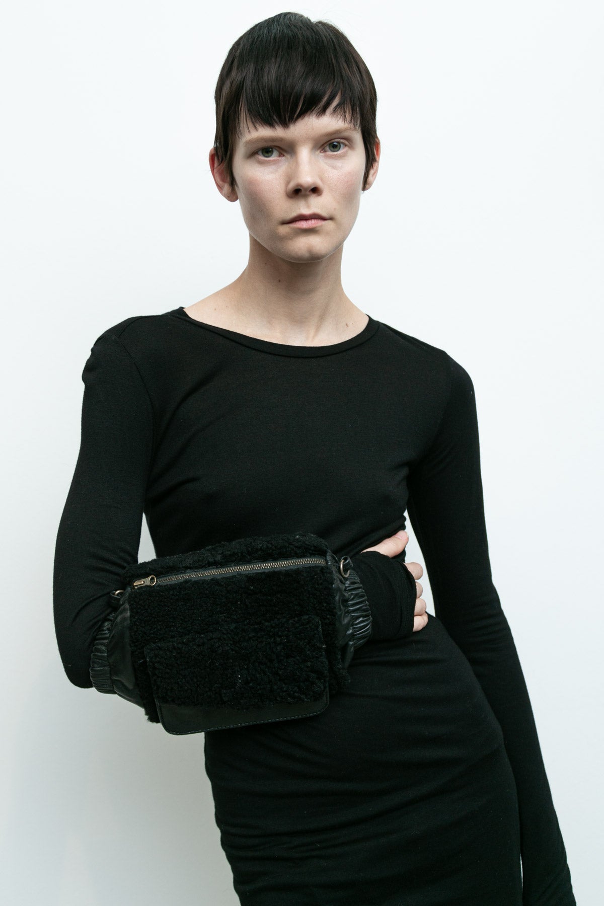 products/A-194C-Leif-Cuff-Shearling-Black-06.jpg