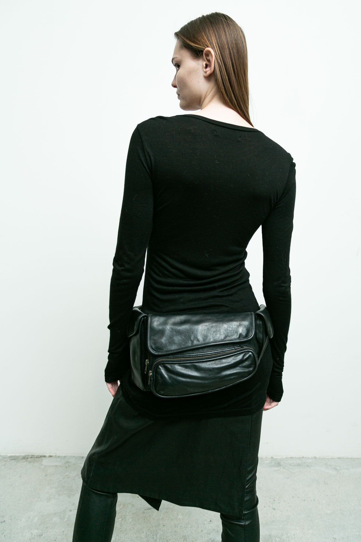 products/NicholasK-A-195-CasperPack-Black-07.jpg