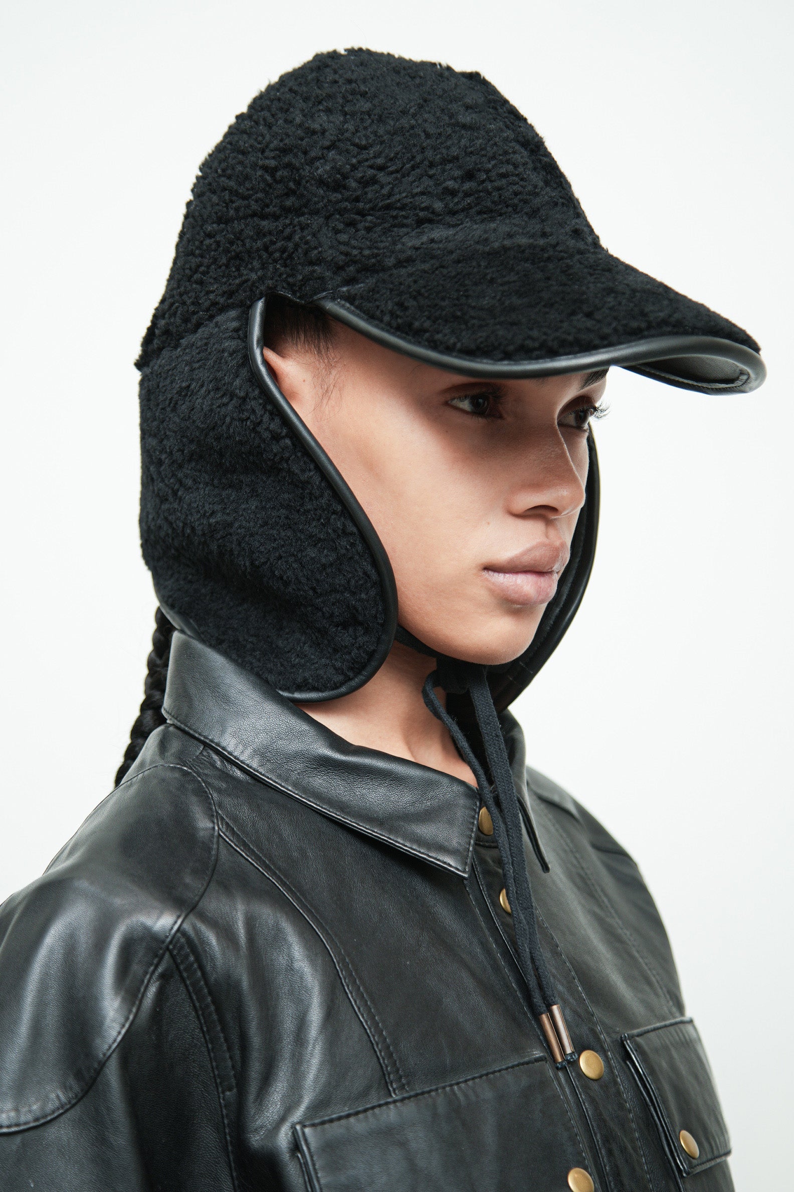 files/A-334-AjeyaHat-Black-010.jpg