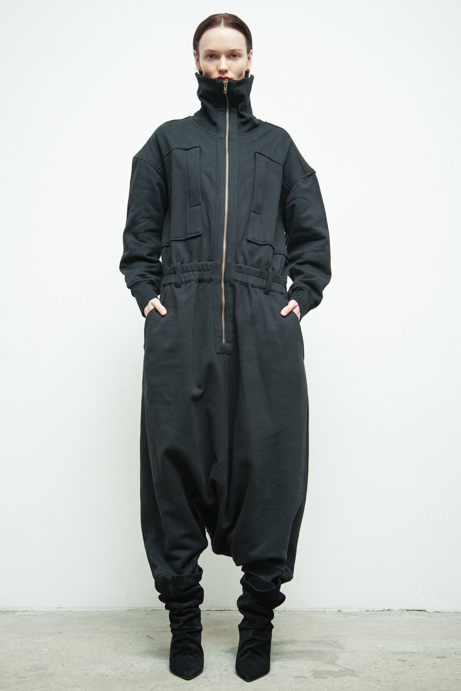 files/J-010-JaggerJumpsuit-blk-05.jpg