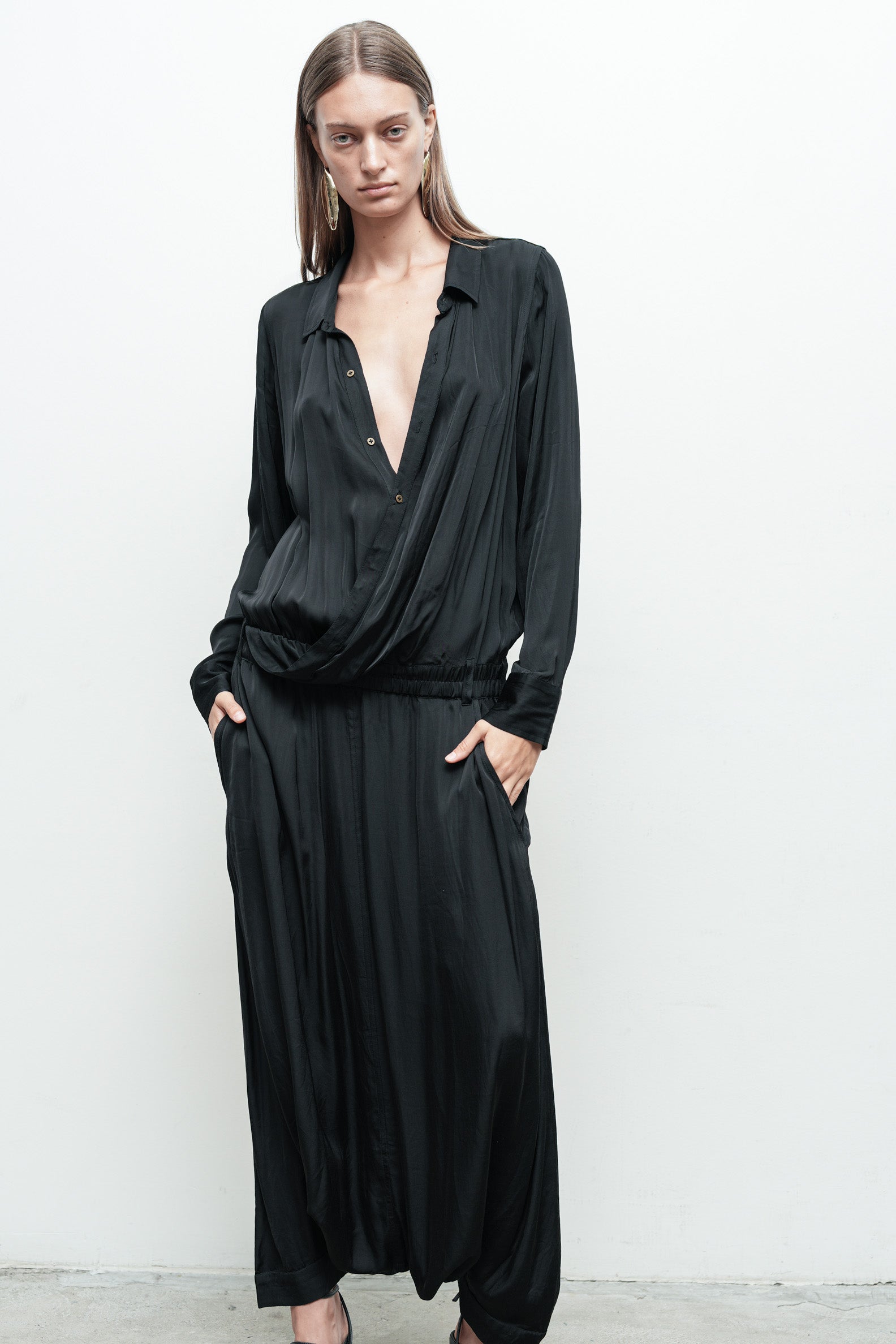 files/J-011-CirrusJumpsuit-Black--06.jpg