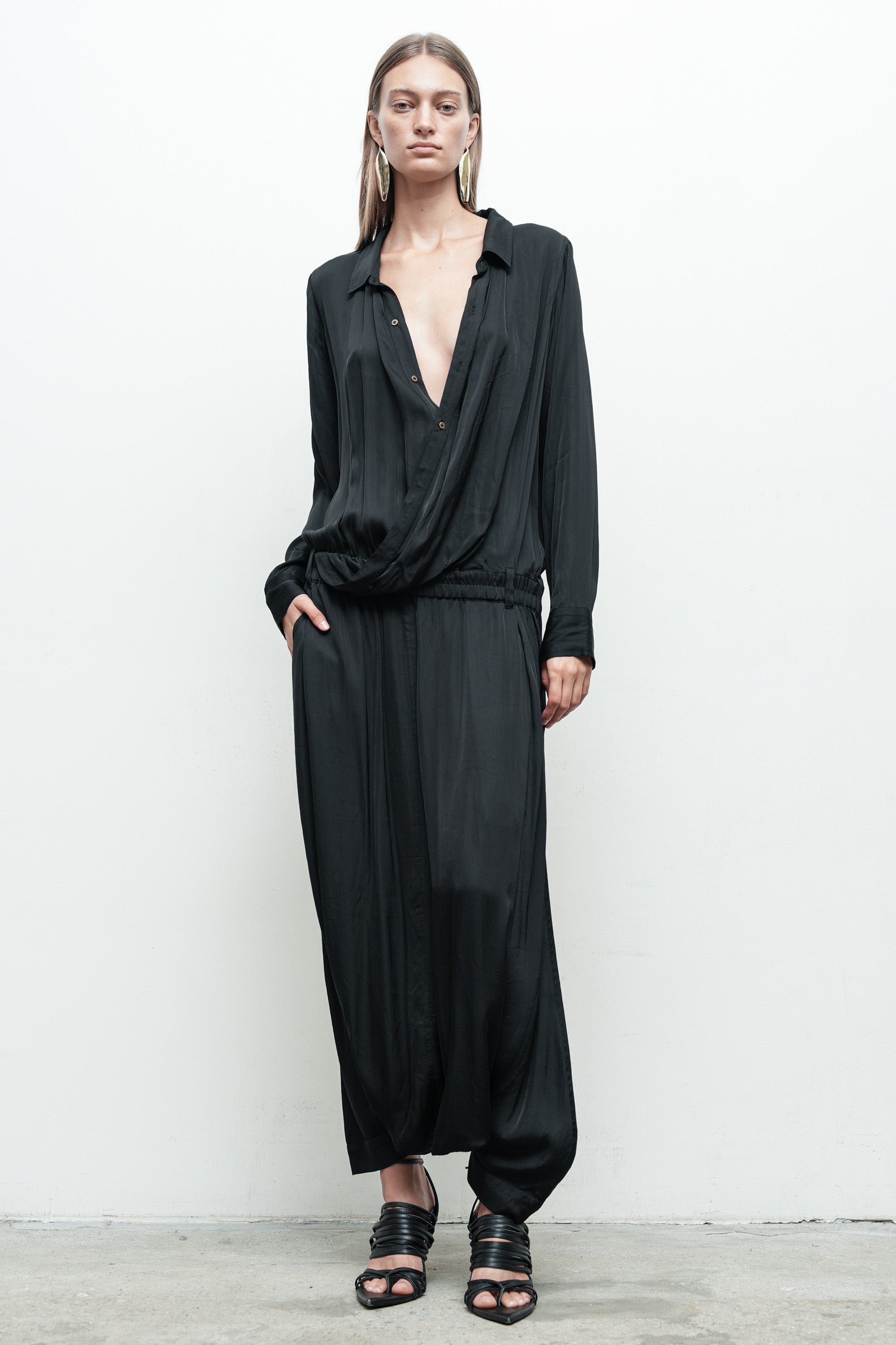 files/J-011-CirrusJumpsuit-Black--3.jpg