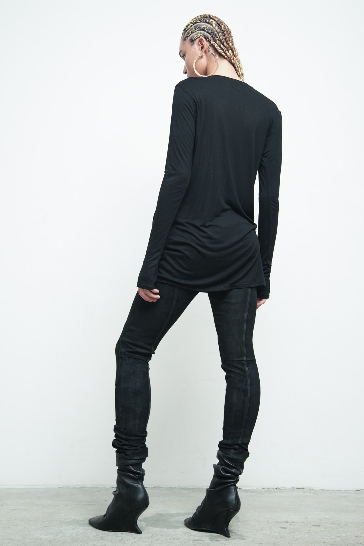 files/K-347-DiemT-Black-03.jpg