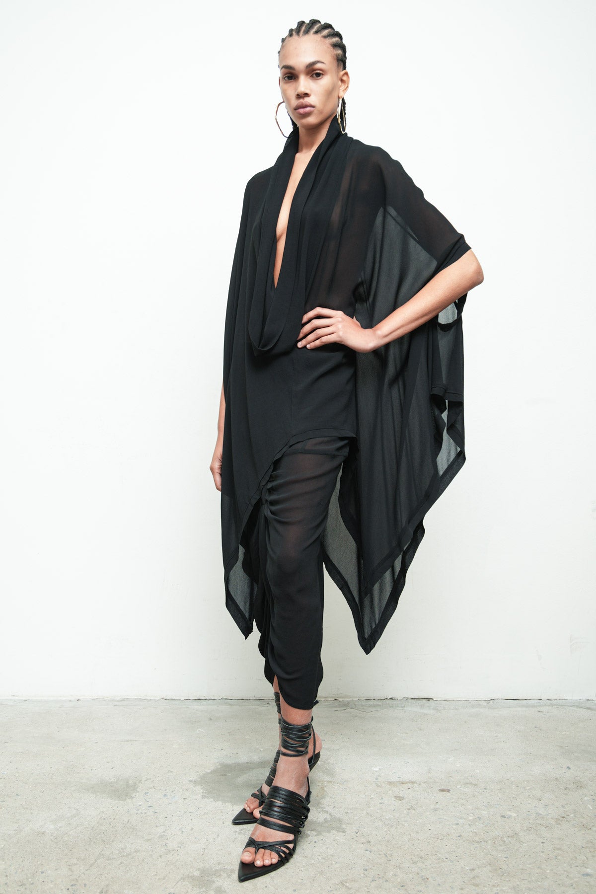files/K-385E-SeriusSleeveless-Black-01.jpg