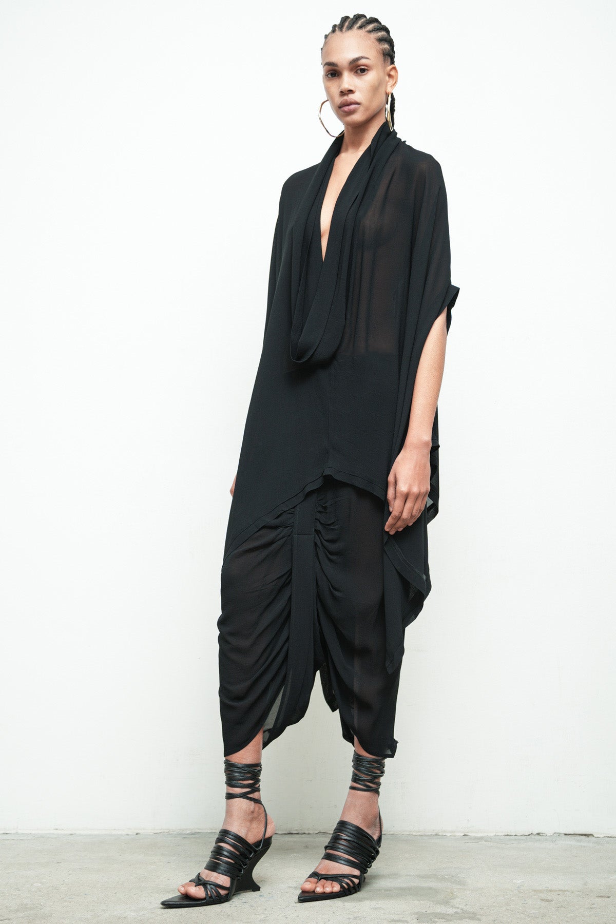 files/K-385E-SeriusSleeveless-Black-011.jpg