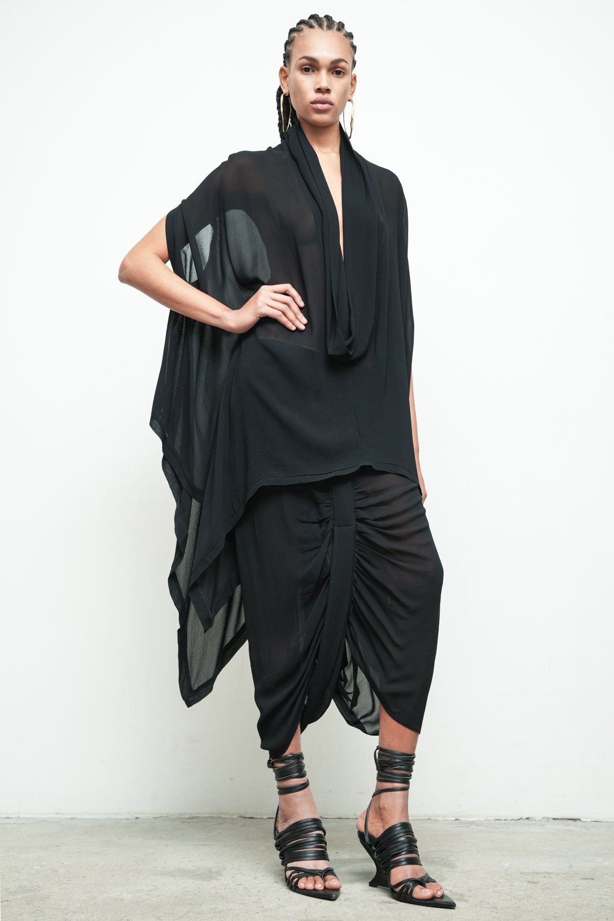 files/K-385E-SeriusSleeveless-Black-012.jpg