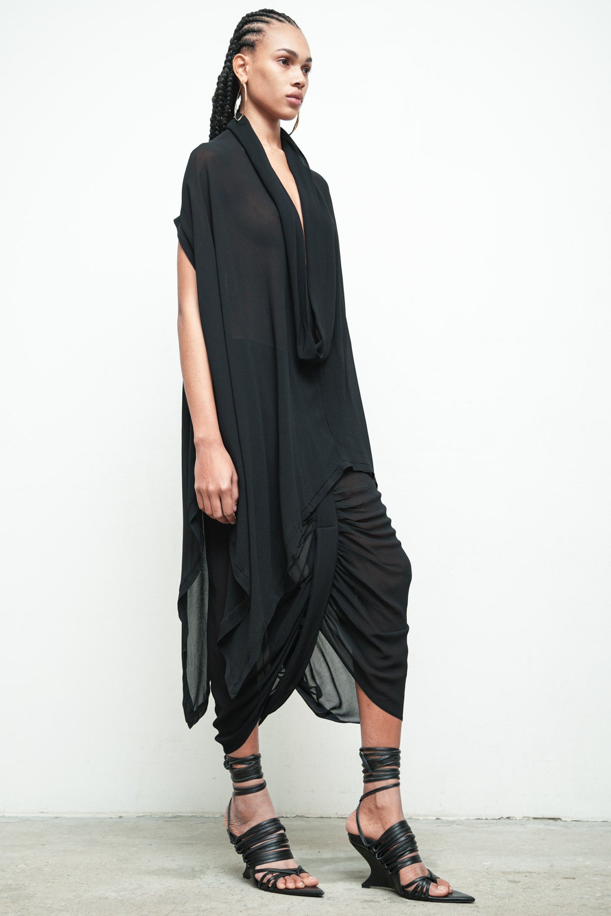 files/K-385E-SeriusSleeveless-Black-03.jpg