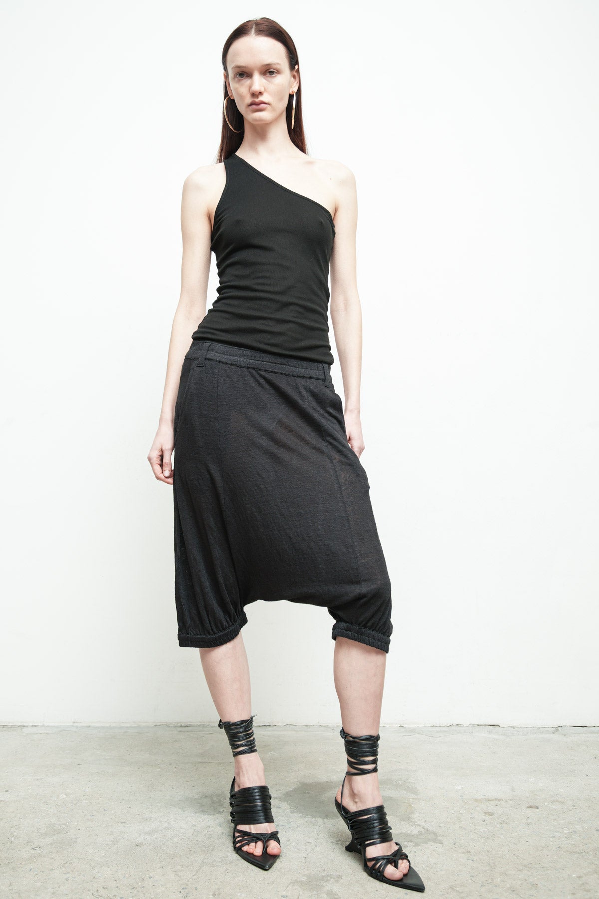 files/K-415-RiverT-Blk-KP-353-CoveShort-Blk-02.jpg