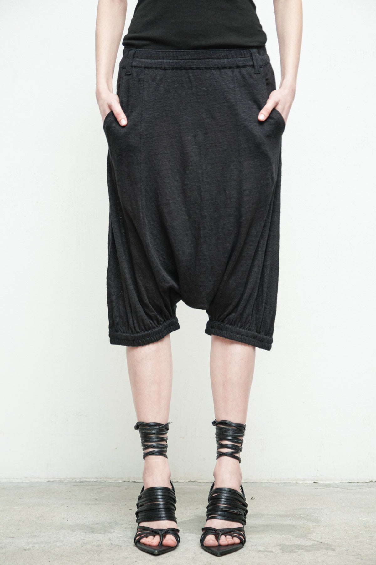 files/K-415-RiverT-Blk-KP-353-CoveShort-Blk-03.jpg