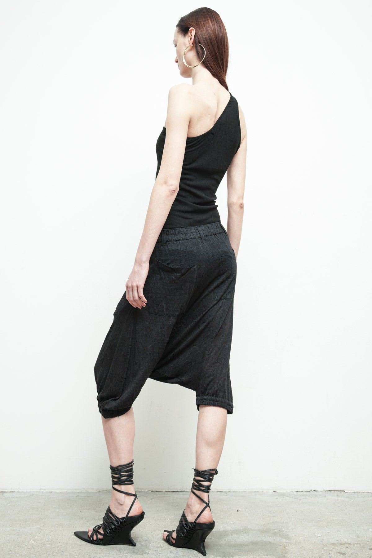 files/K-415-RiverT-Blk-KP-353-CoveShort-Blk-05.jpg