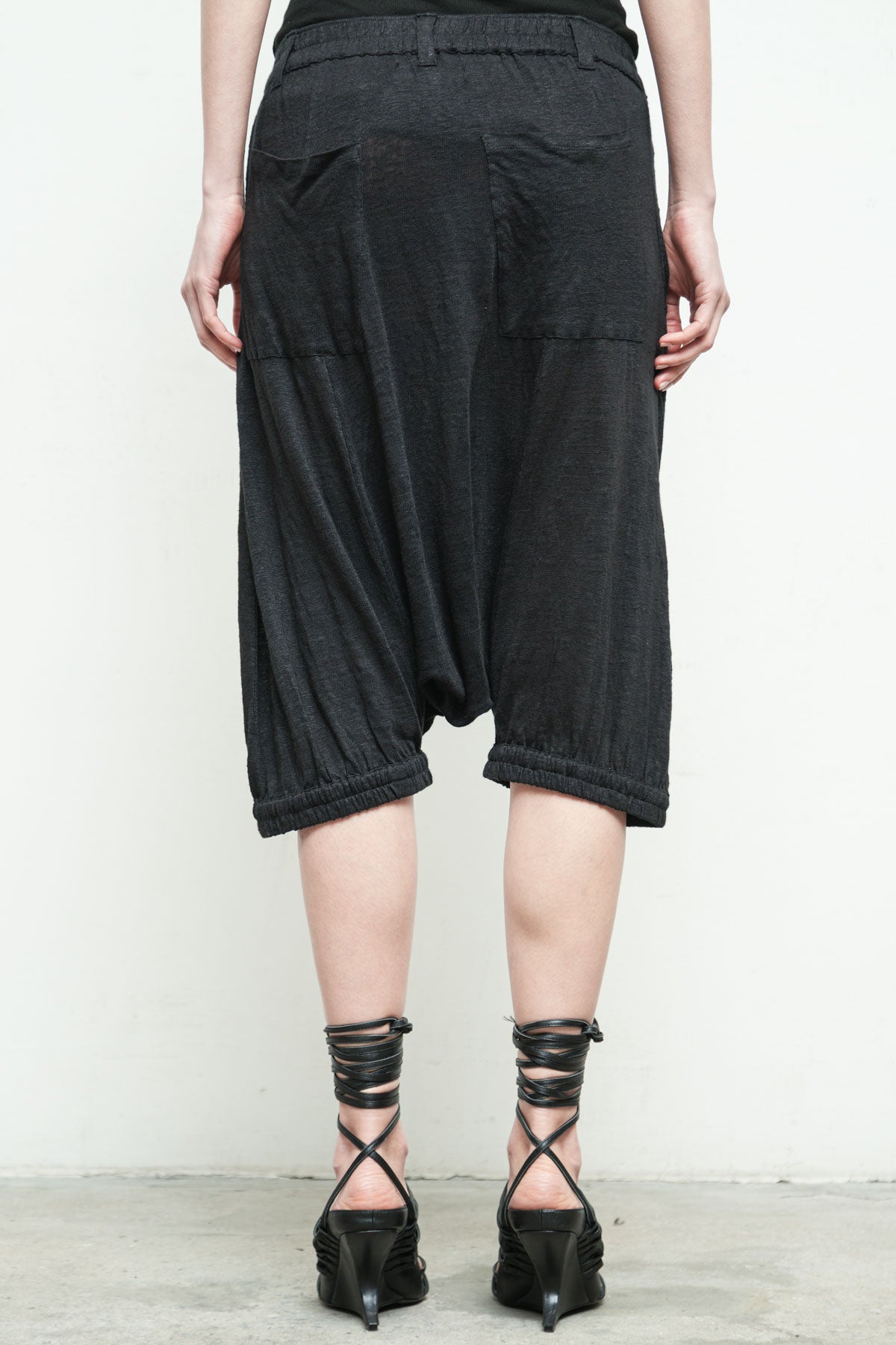 files/K-415-RiverT-Blk-KP-353-CoveShort-Blk-06.jpg