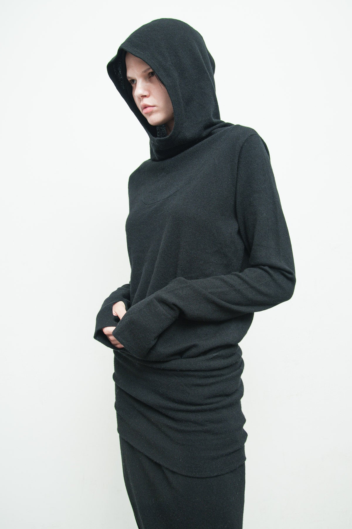 files/NicholasK-ClarkHoody-Black-08.jpg