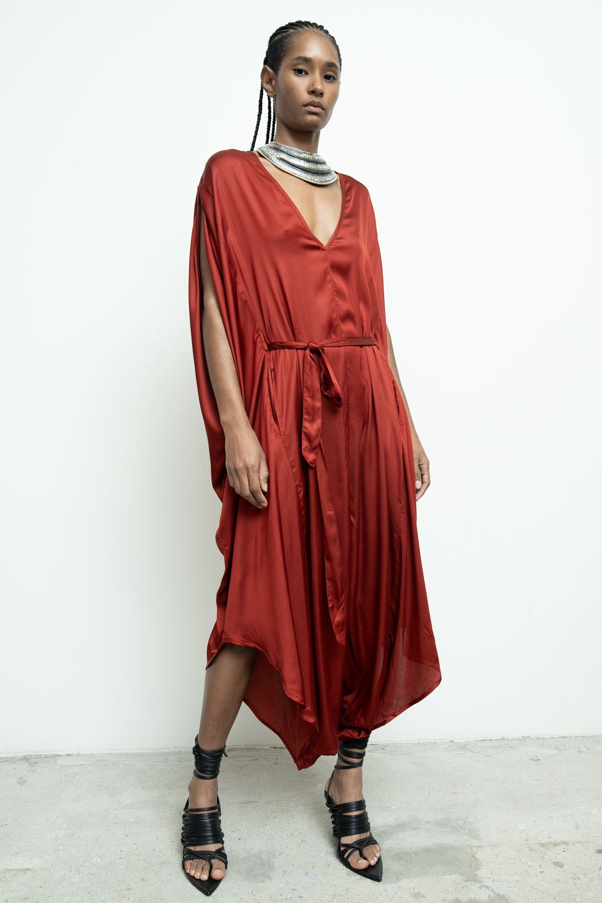 files/NicholasK-J-019-BeauJumpsuit-Crimson-01_fb36810a-aace-4315-9c66-01fb43e35ad7.jpg