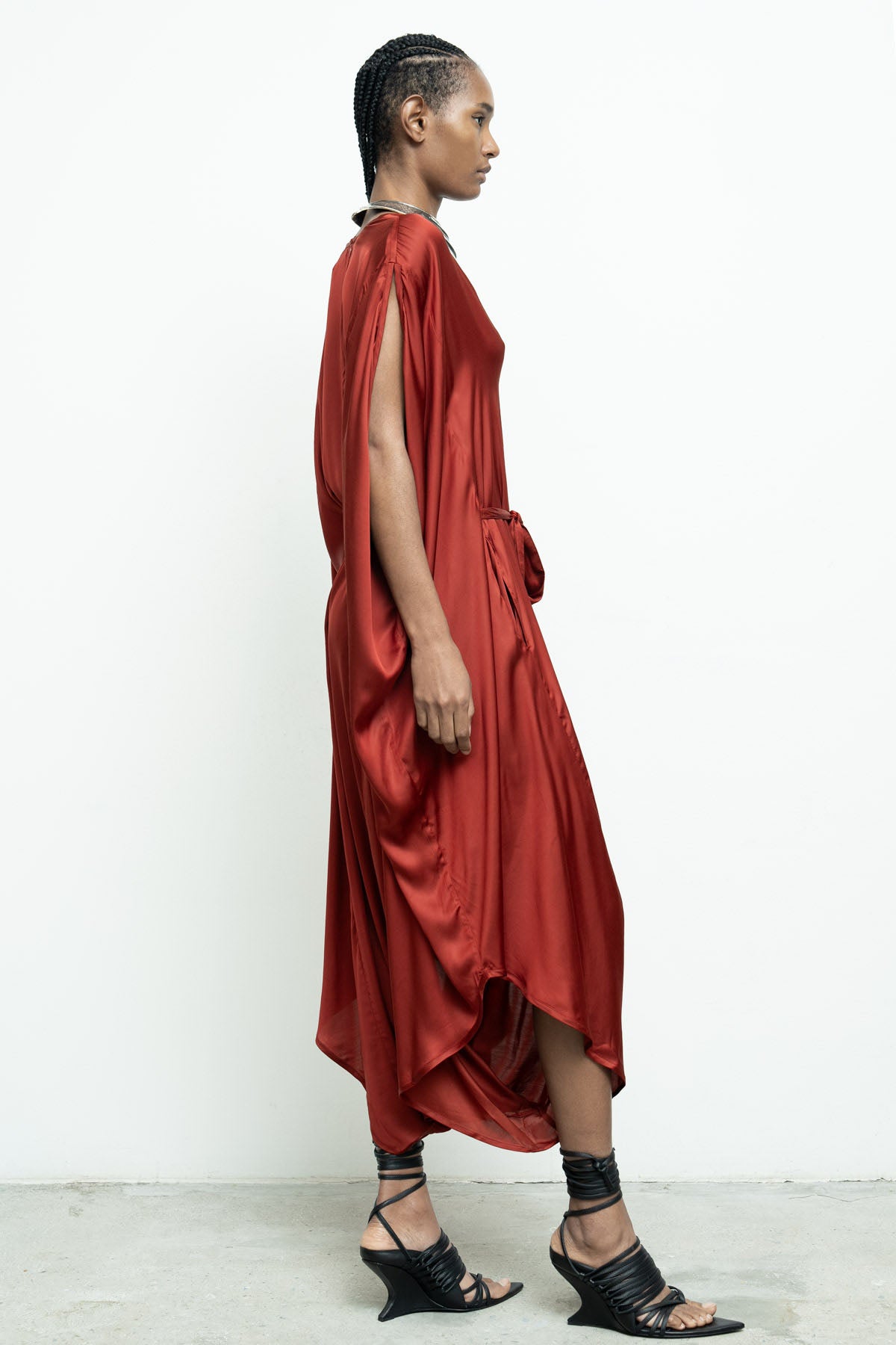 files/NicholasK-J-019-BeauJumpsuit-Crimson-04_5daf1278-bb07-423d-8540-df9fd28c64d1.jpg