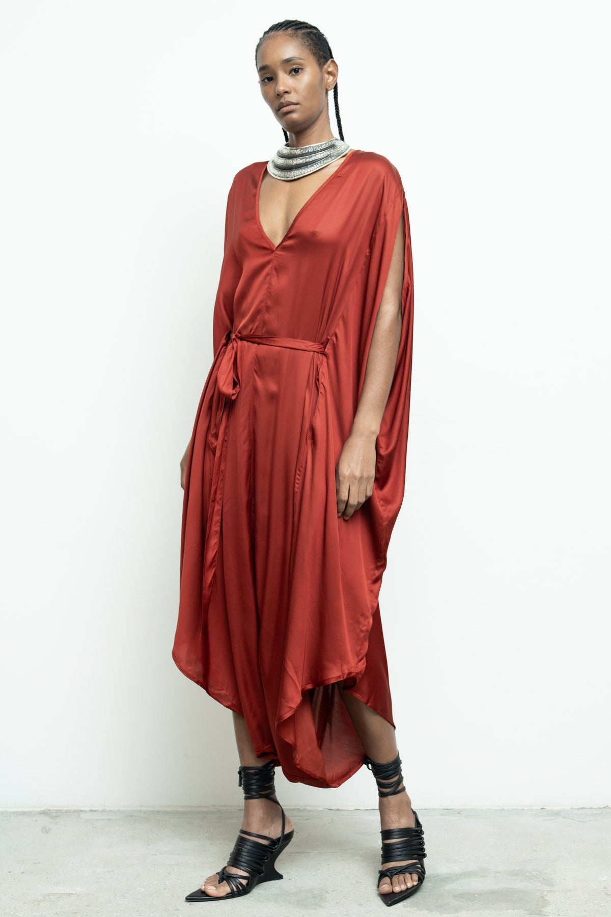 files/NicholasK-J-019-BeauJumpsuit-Crimson-07_1293dce1-d38b-4ad0-a84a-46ac44fa2094.jpg