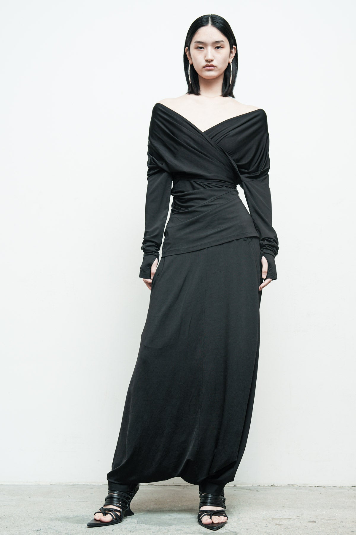 files/NicholasK-K-411-OpalTop-Black-01.jpg