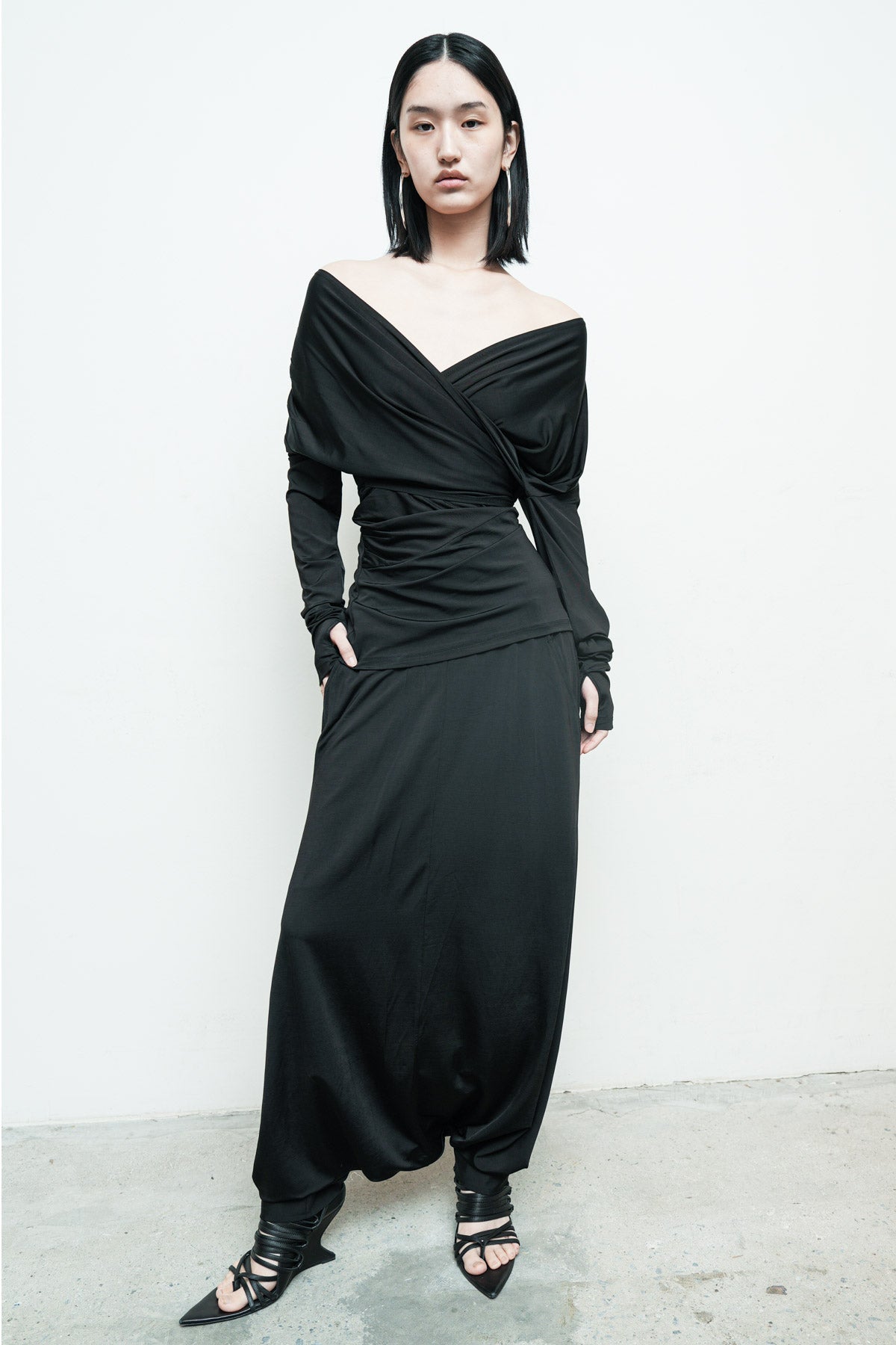 files/NicholasK-K-411-OpalTop-Black-05.jpg