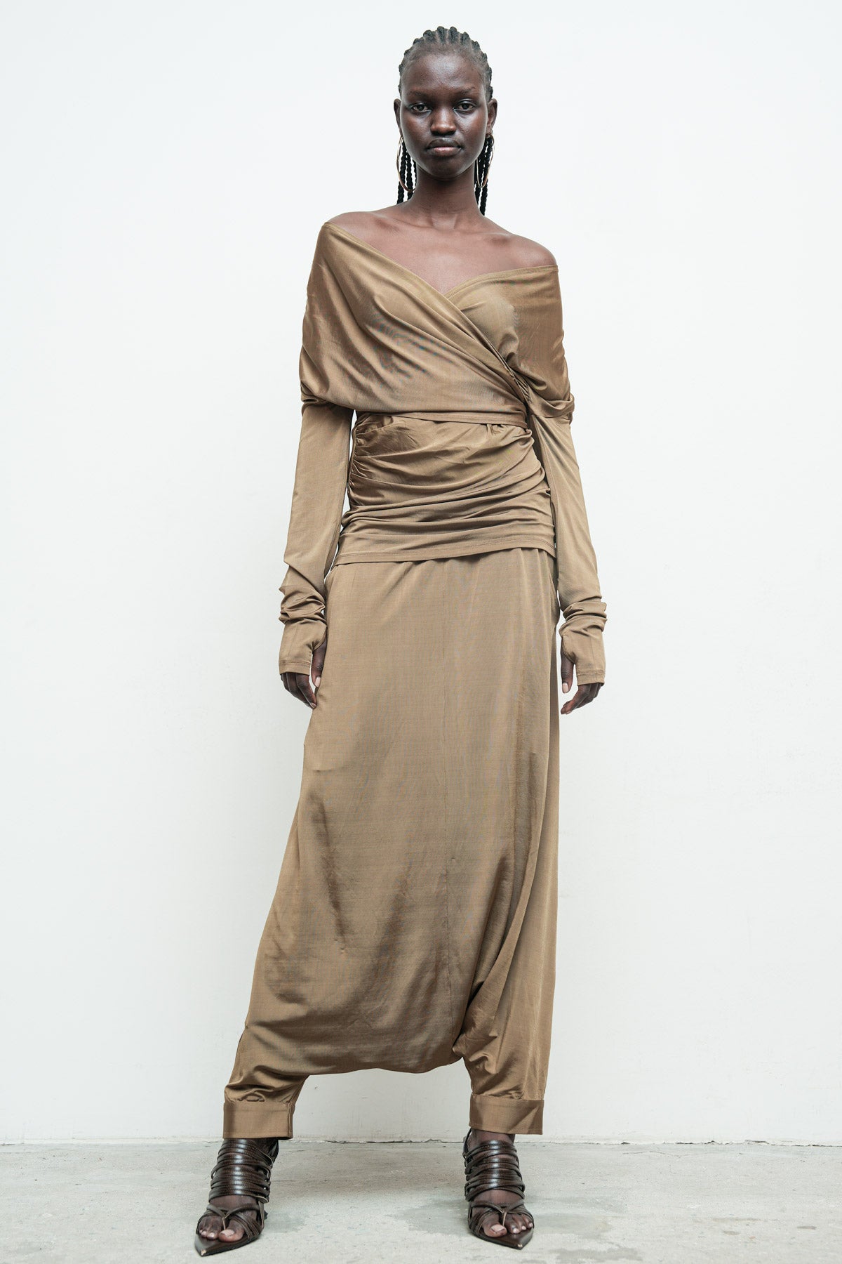 files/NicholasK-K-411-OpalTop-Bronze-05.jpg
