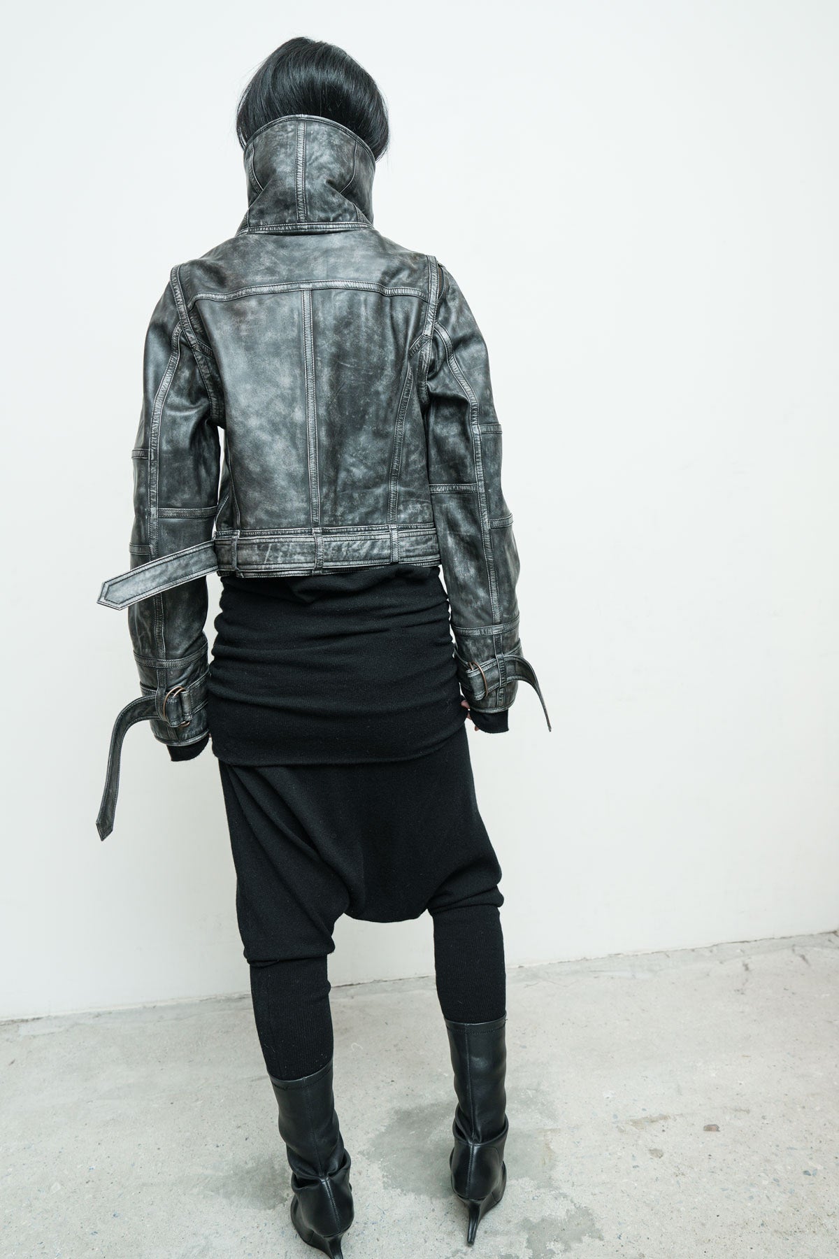 files/NicholasK-O-385C-TannerJacket-BlackBeige-05.jpg