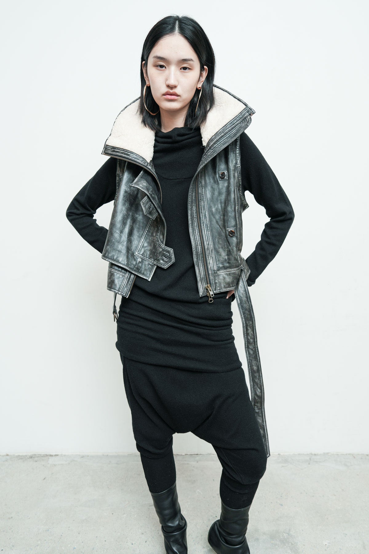 files/NicholasK-O-385C-TannerJacket-BlackBeige-08.jpg