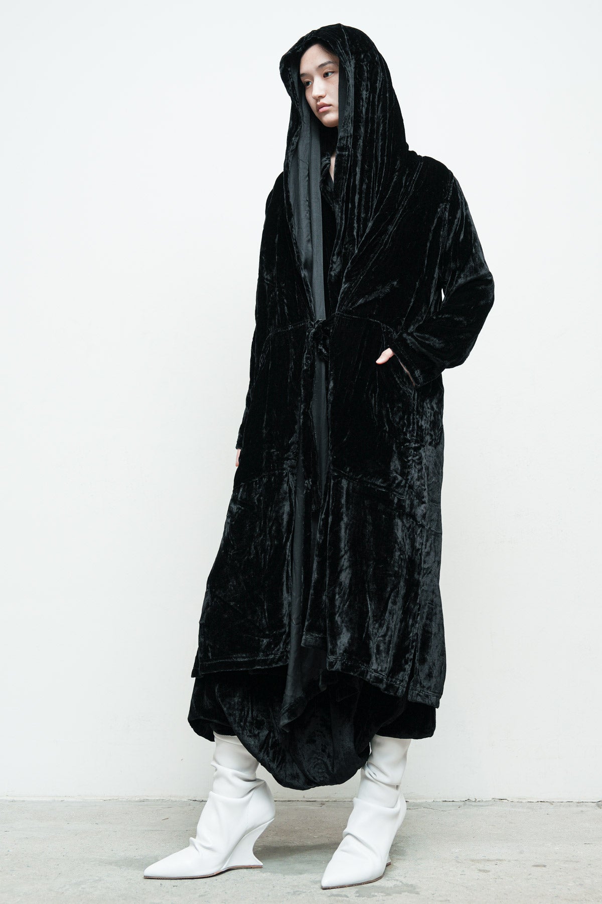 files/NicholasK-O-438C-KilmerJkt-Black-04.jpg