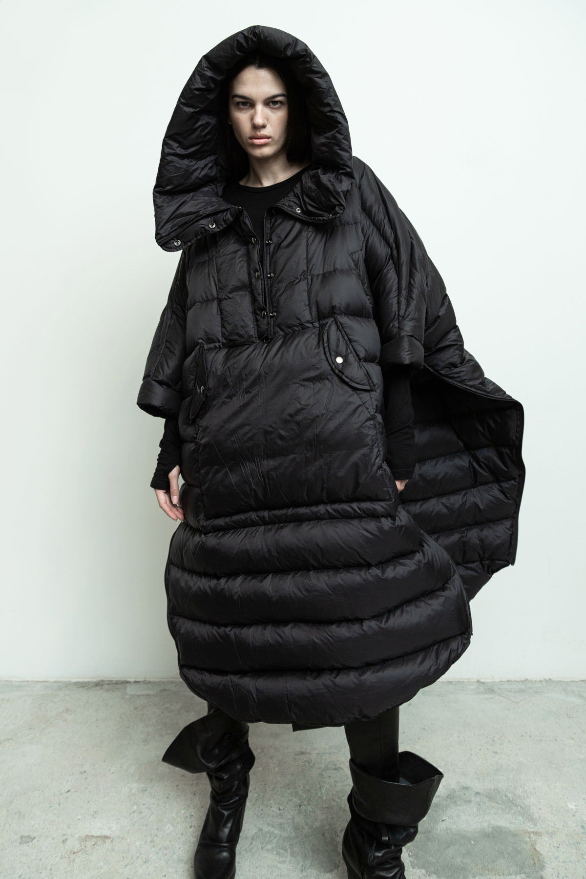 files/NicholasK-O-AnorakPuffer-Black-011.jpg