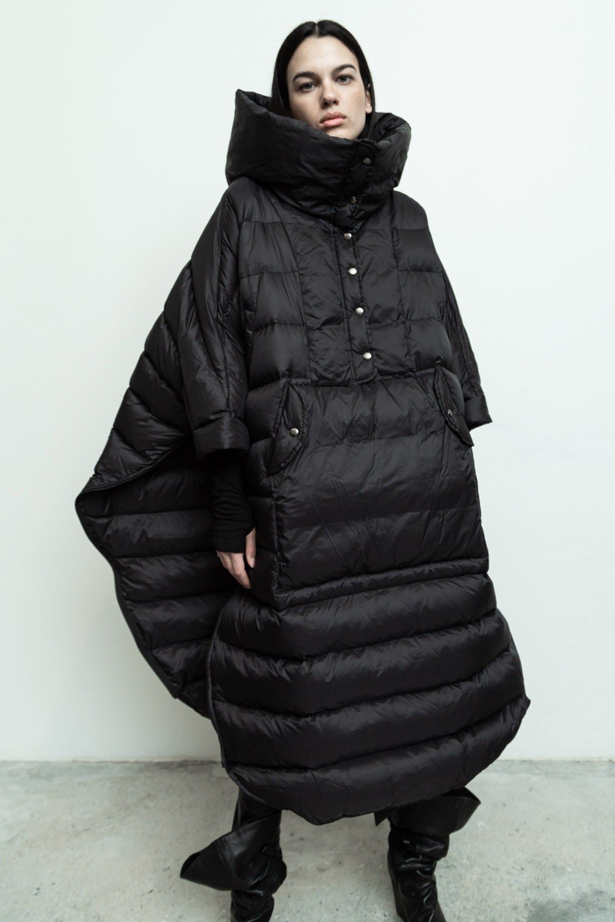 files/NicholasK-O-AnorakPuffer-Black-05.jpg