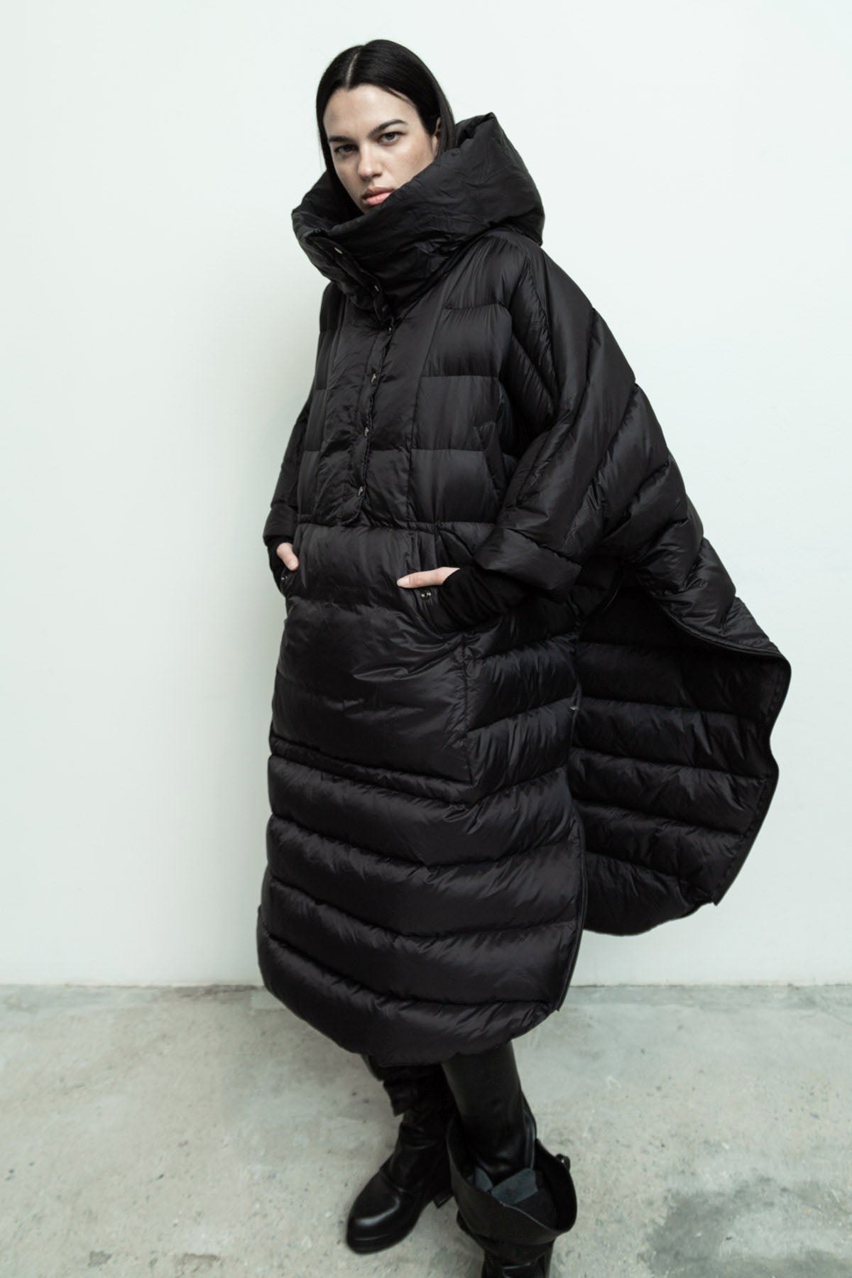 files/NicholasK-O-AnorakPuffer-Black-06.jpg