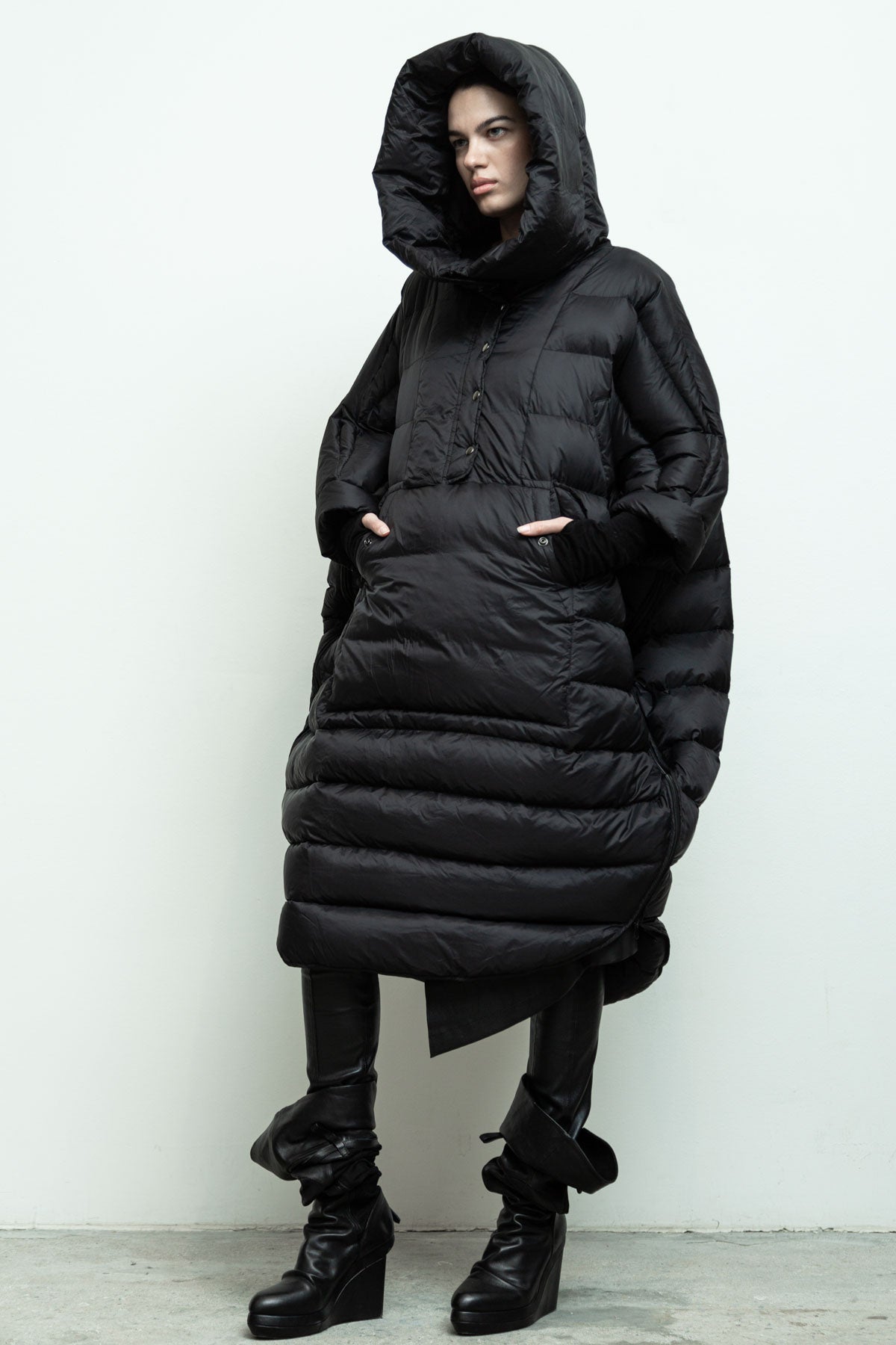 files/NicholasK-O-AnorakPuffer-Black-08.jpg