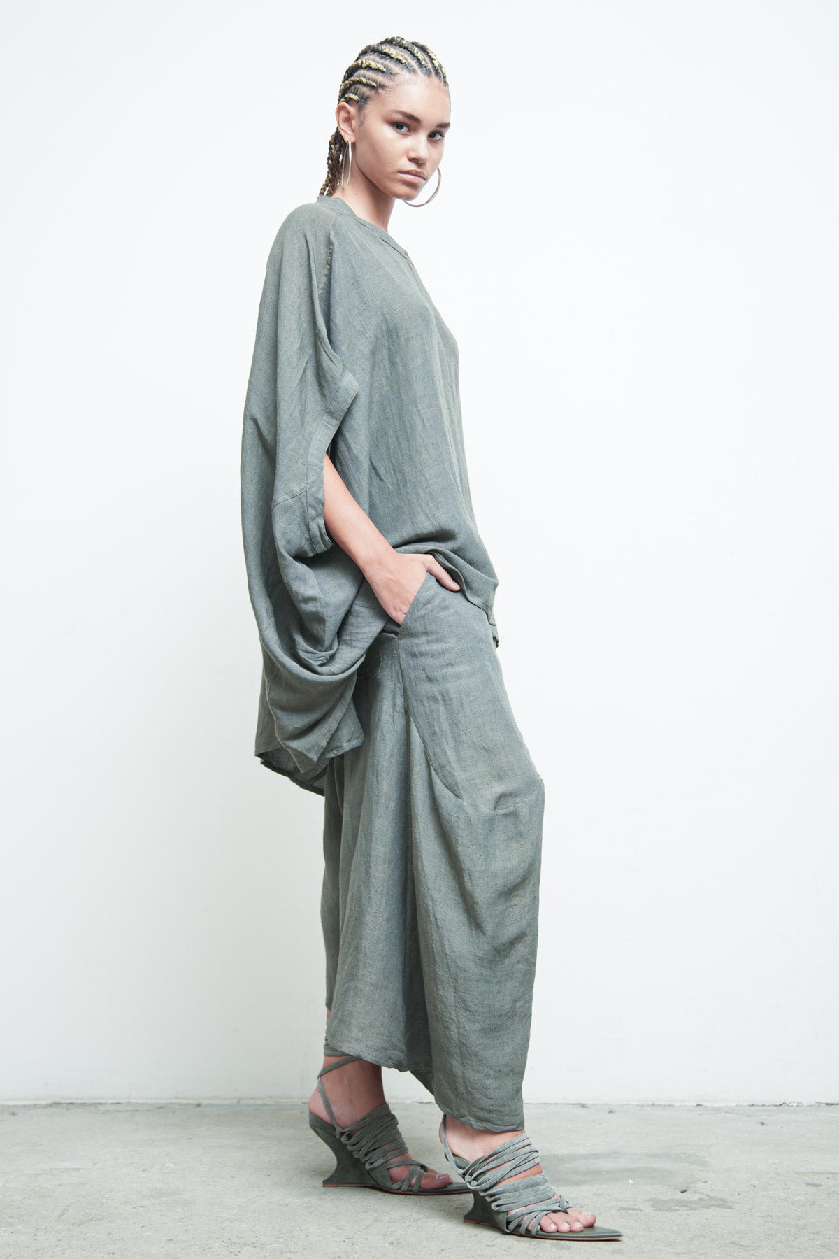 files/NicholasK-S-348B-BoraShirt-Gunmetal-010.jpg
