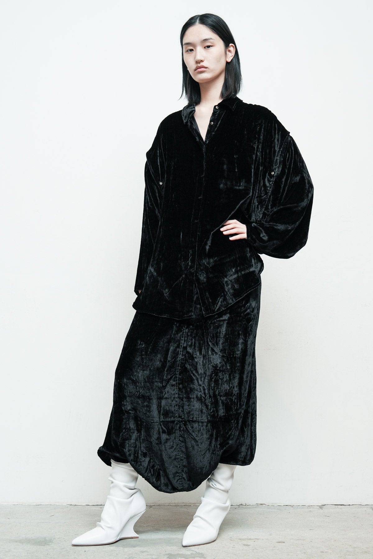 files/NicholasK-S-350B-KillanShirt-Black-P-306D-BahaSkant-Black-O-438C-KilmerJacket-Black-01_b9892f2b-9ae1-4bfa-8694-71ff5056f1f2.jpg