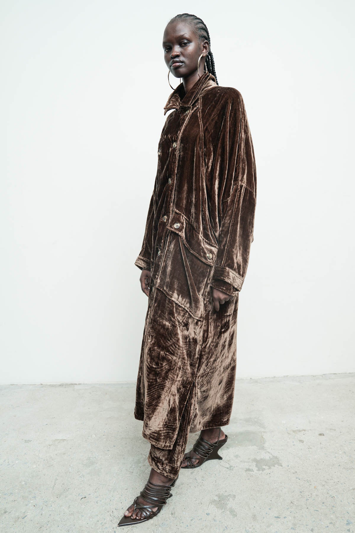 files/NicholasK-S-350B-KillanShirt-P-360B-BahaSkant-Bronze-O-462B-MadisonJacket-Bronze-05.jpg