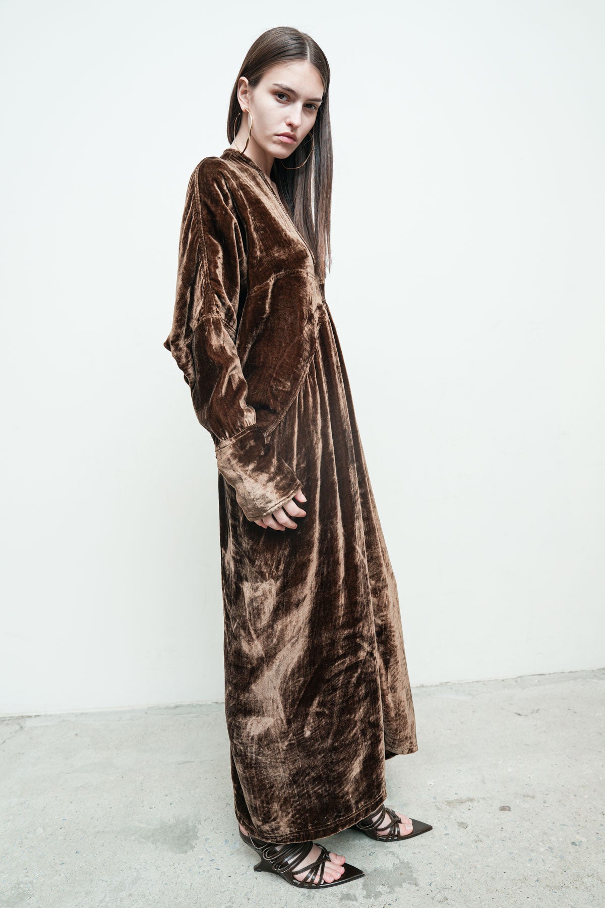 files/NicholasK-SD-516B-TristanDrape-Bronze-05.jpg