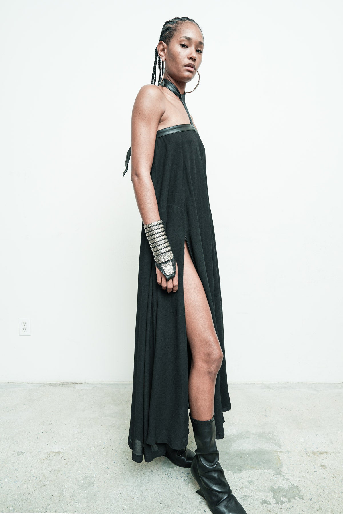 files/NicholasK-SD-572-HestiaDress-Black-010.jpg