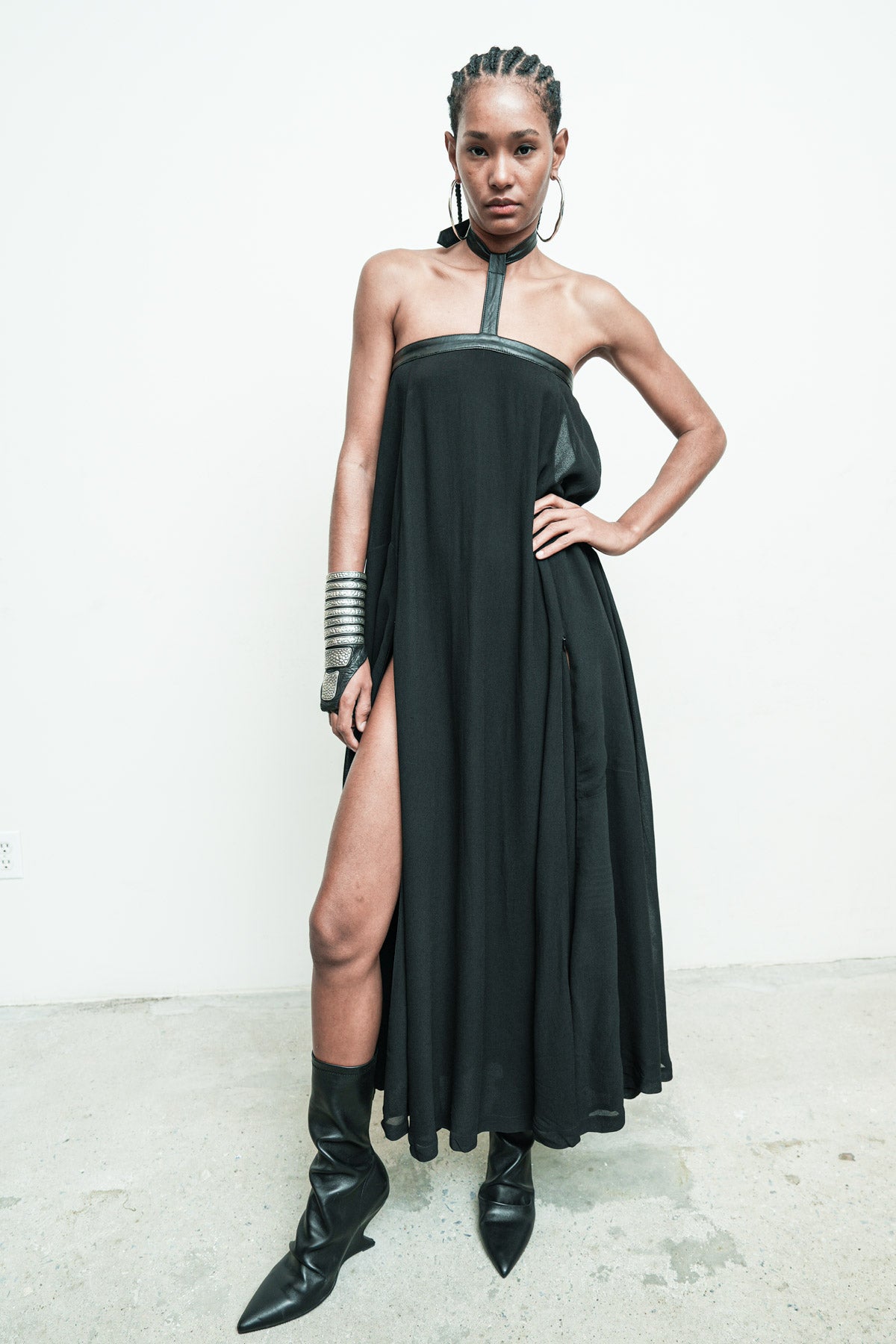 files/NicholasK-SD-572-HestiaDress-Black-011.jpg