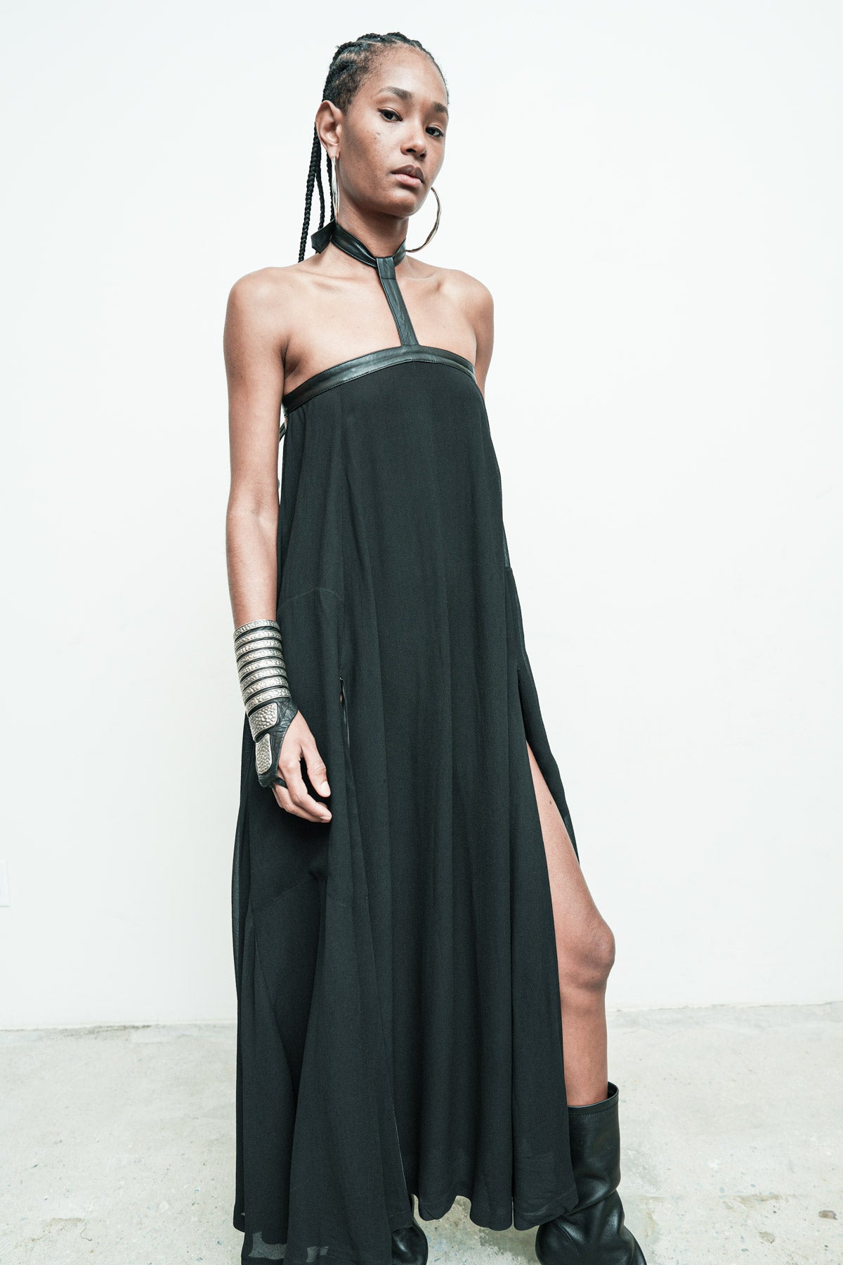files/NicholasK-SD-572-HestiaDress-Black-04.jpg