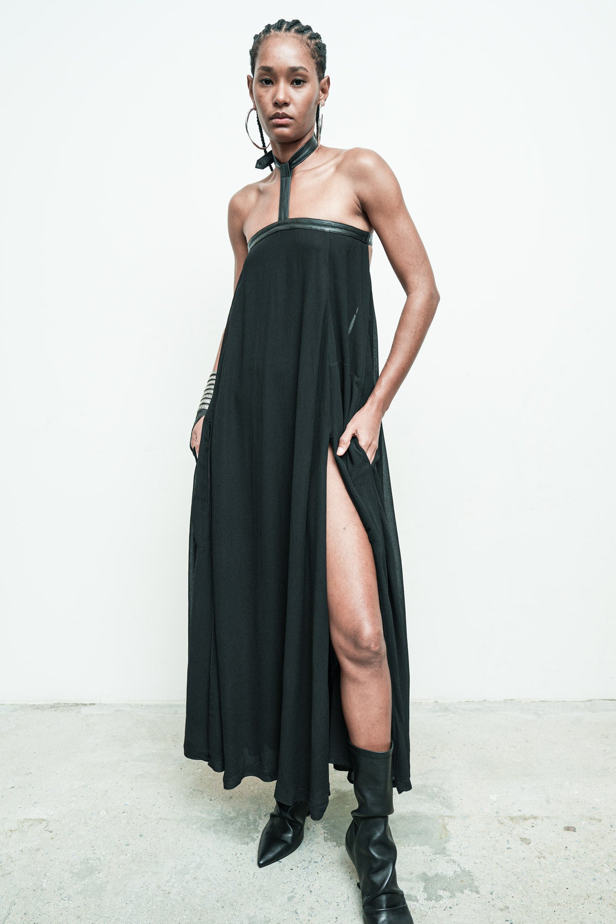 files/NicholasK-SD-572-HestiaDress-Black-09.jpg