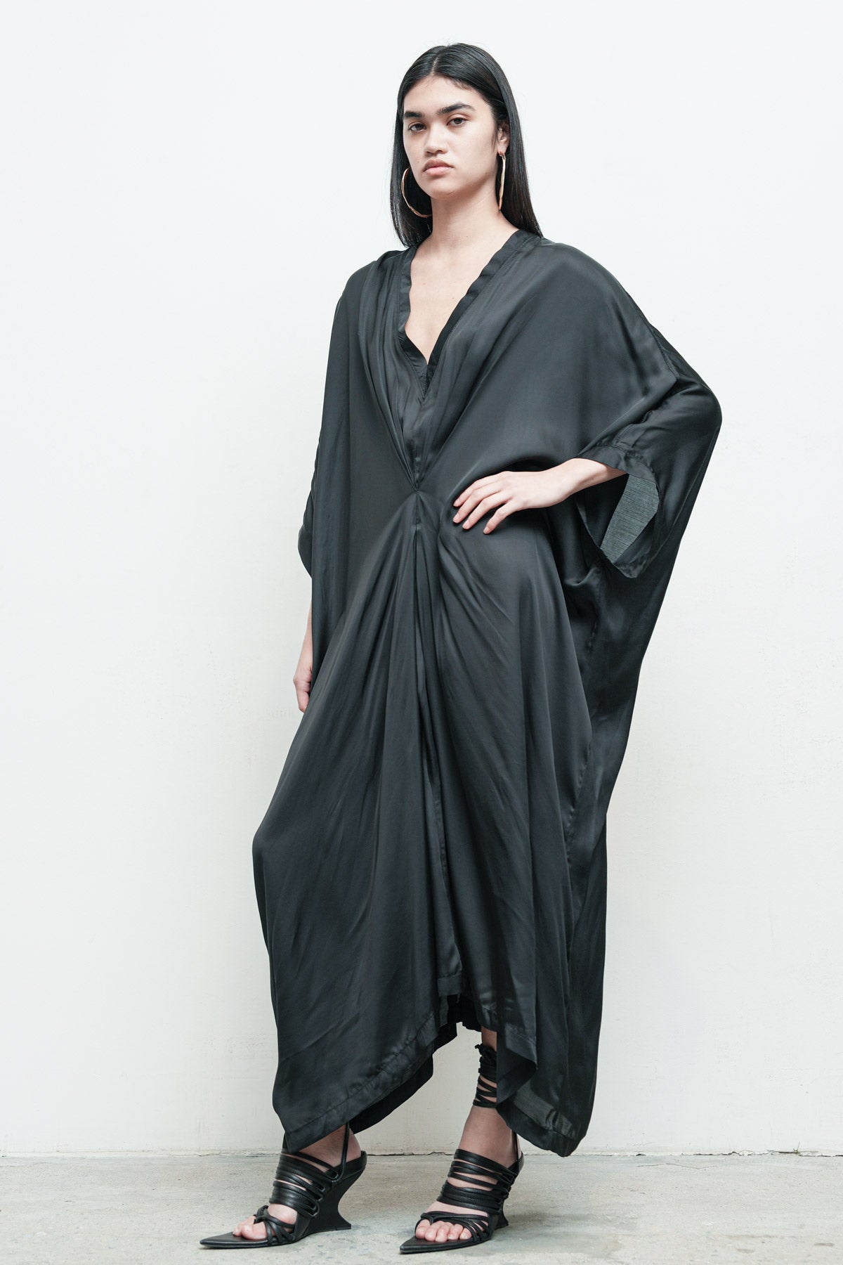 files/NicholasK-SD-580FridaDress-Black-06.jpg