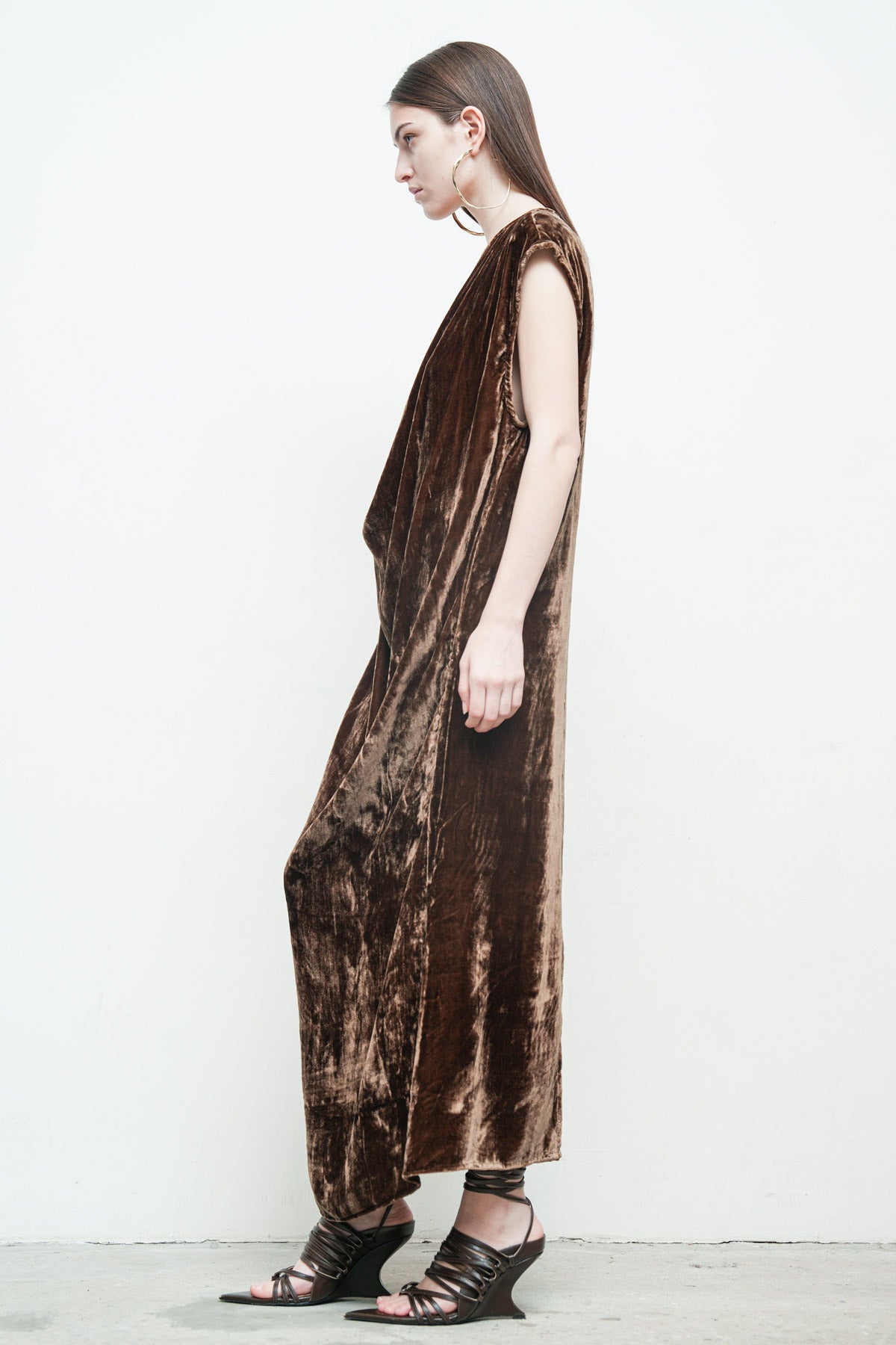 files/NicholasK-SD-641B-TemDress-Bronze-03.jpg